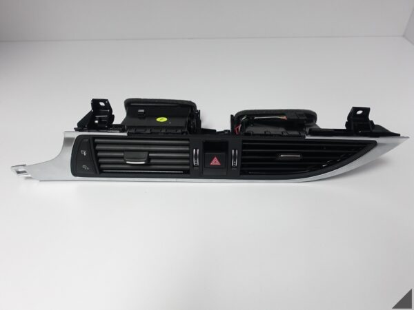AUDI A7 A6 4G8 4G0 LIFT 14-18 KRATKA NAWIEWU ŚRODKOWA PRZEŁĄCZNIKI DEKOR AUDI A7 A6 4G8 4G0 LIFT 14-18 KRATKA NAWIEWU ŚRODKOWA PRZEŁĄCZNIKI DEKOR