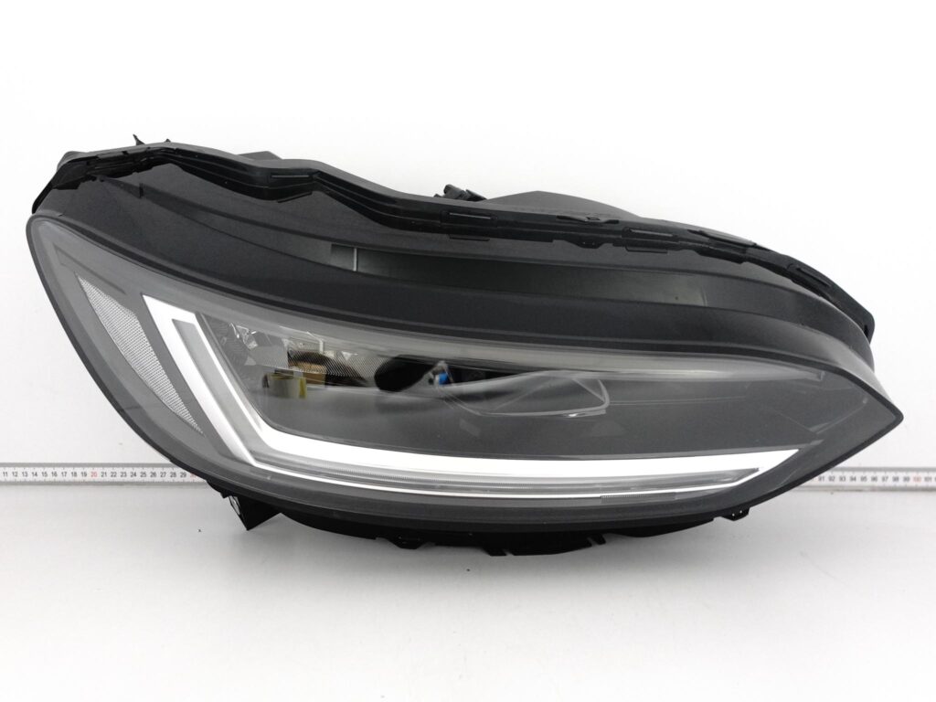 HONDA ZR-V ZRV 23- LAMPA FULL LED PRAWA PRZÓD EU HONDA ZR-V ZRV 23- LAMPA FULL LED PRAWA PRZÓD EU