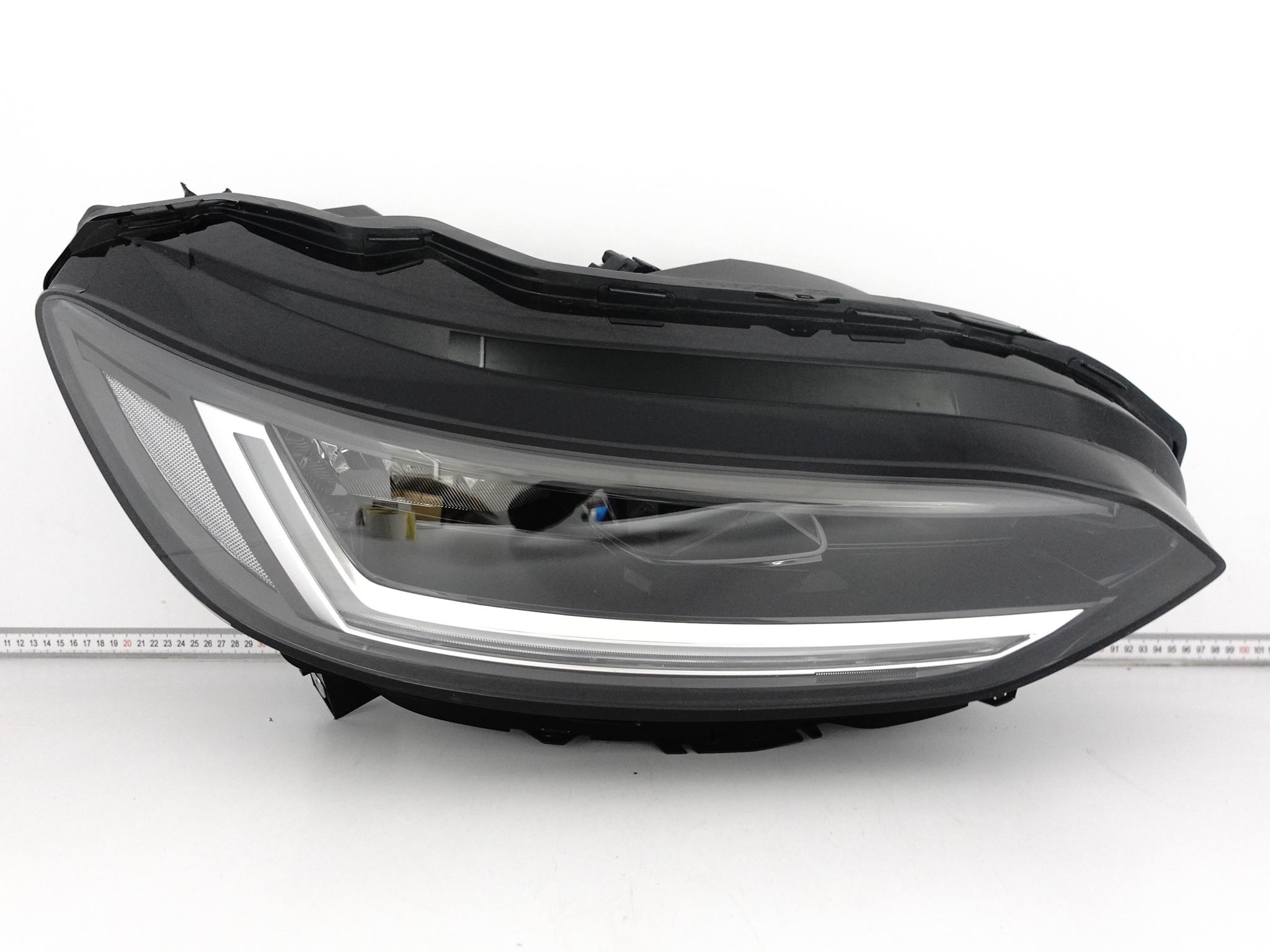 HONDA ZR-V ZRV 23- LAMPA FULL LED PRAWA PRZÓD EU HONDA ZR-V ZRV 23- LAMPA FULL LED PRAWA PRZÓD EU
