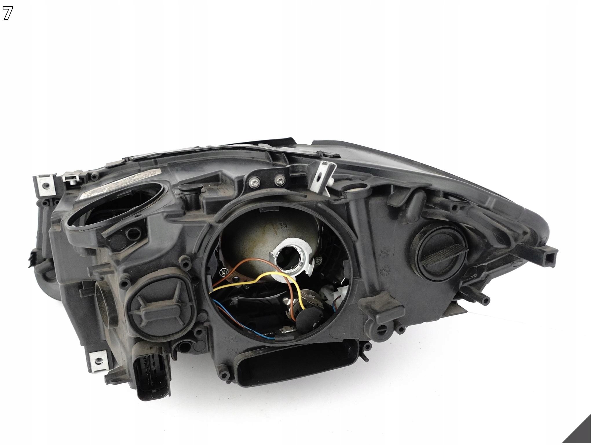 BMW 5 F10 F11 VFL 10-13 LAMPA ZWYKŁA HALOGEN LED + H7 PRAWA PRZÓD EUROPA BMW 5 F10 F11 VFL 10-13 LAMPA ZWYKŁA HALOGEN LED + H7 PRAWA PRZÓD EUROPA - obrazek 8