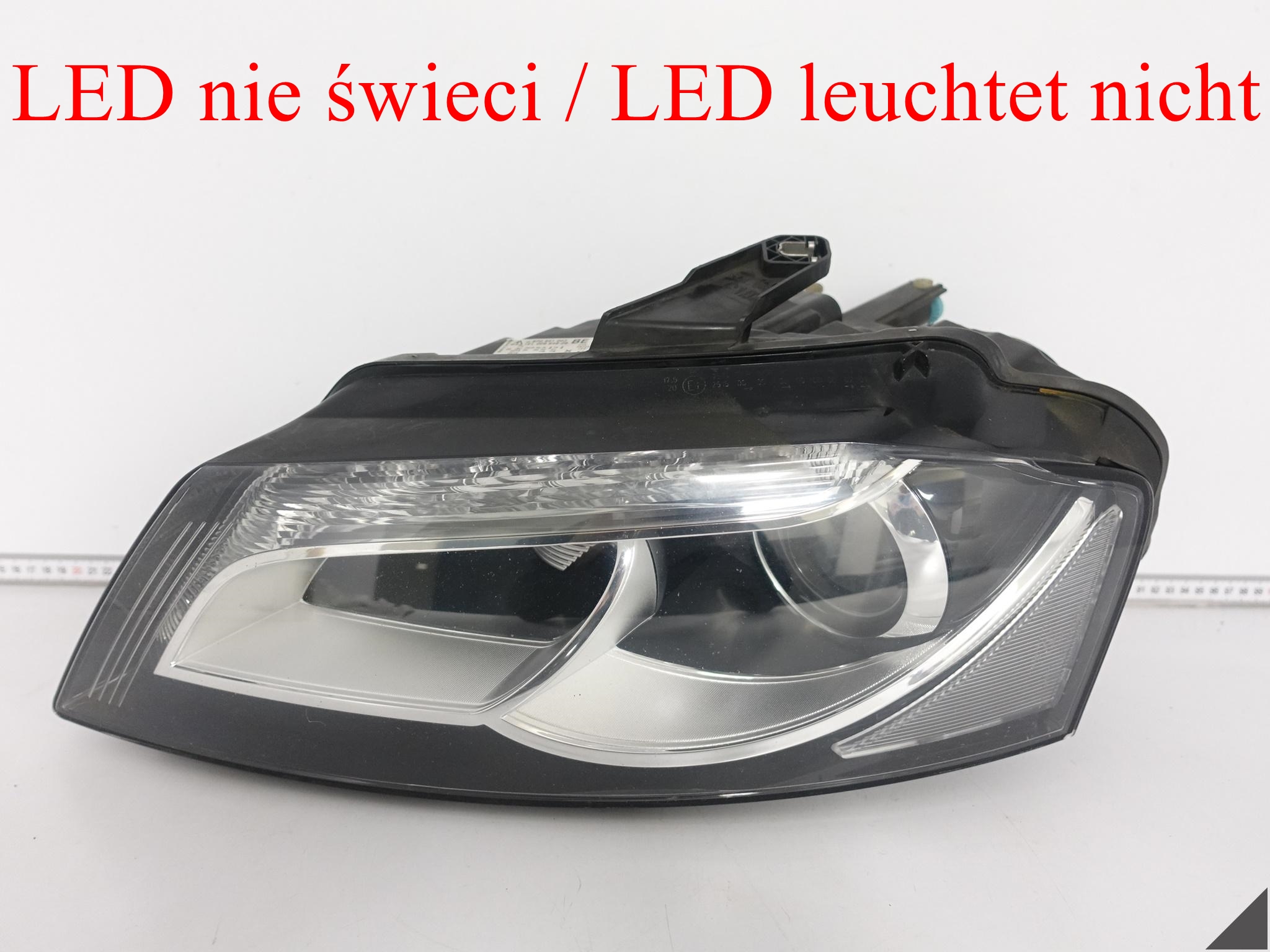 AUDI A3 S3 RS3 8P0 LIFT 08-12 LAMPA XENON + LED NIESKRĘTNA LEWA PRZÓD EU AUDI A3 S3 RS3 8P0 LIFT 08-12 LAMPA XENON + LED NIESKRĘTNA LEWA PRZÓD EU