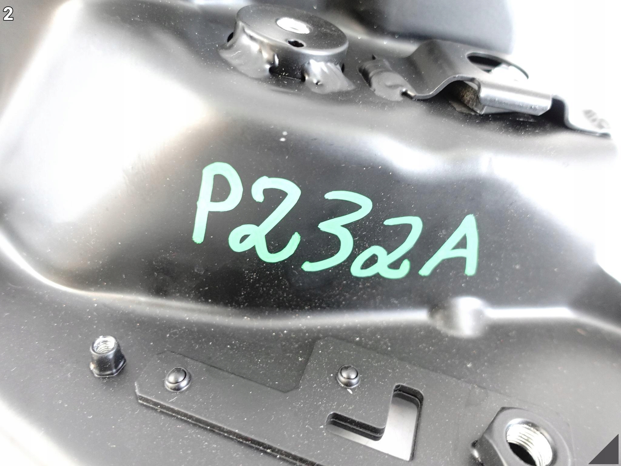 FERRARI ROMA SPIDER F169 20- UCHWYT MOCOWANIE ŚLIZG DACHU LEWY FERRARI ROMA SPIDER F169 20- UCHWYT MOCOWANIE ŚLIZG DACHU LEWY - obrazek 3