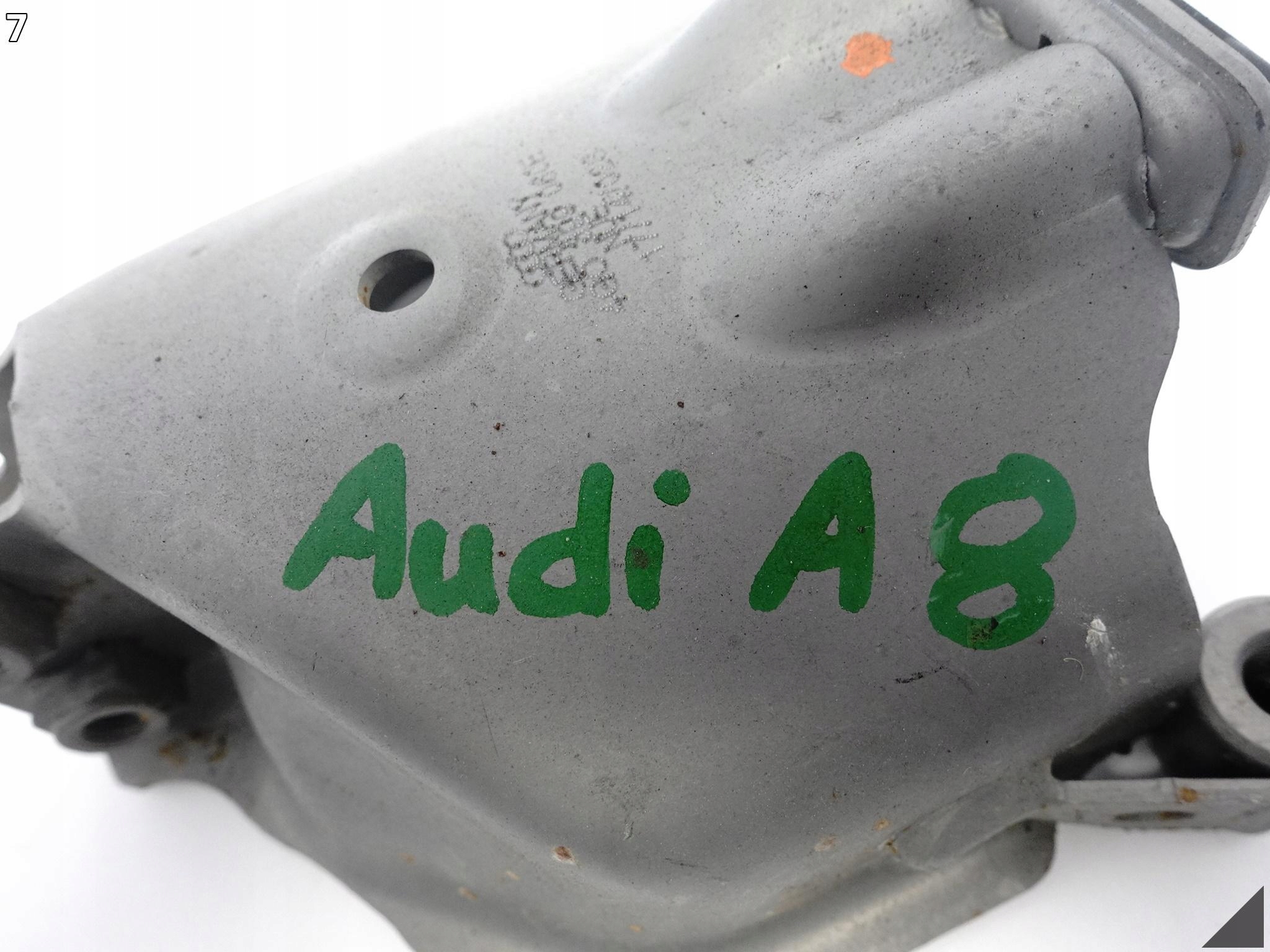 AUDI A6 4G0 A7 4G8 A8 4H0 PRAWA OSŁONA PODUSZKI SILNIKA 4.0 4G0399060E AUDI A6 4G0 A7 4G8 A8 4H0 PRAWA OSŁONA PODUSZKI SILNIKA 4.0 4G0399060E - obrazek 8