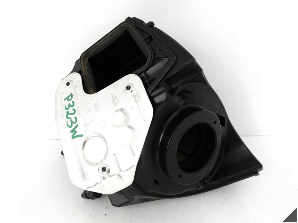 AUDI A4 8W0 A5 8W6 B9 16- 2.0TDI OBUDOWA FILTRA POWIETRZA 8W0133837P AUDI A4 8W0 A5 8W6 B9 16- 2.0TDI OBUDOWA FILTRA POWIETRZA 8W0133837P