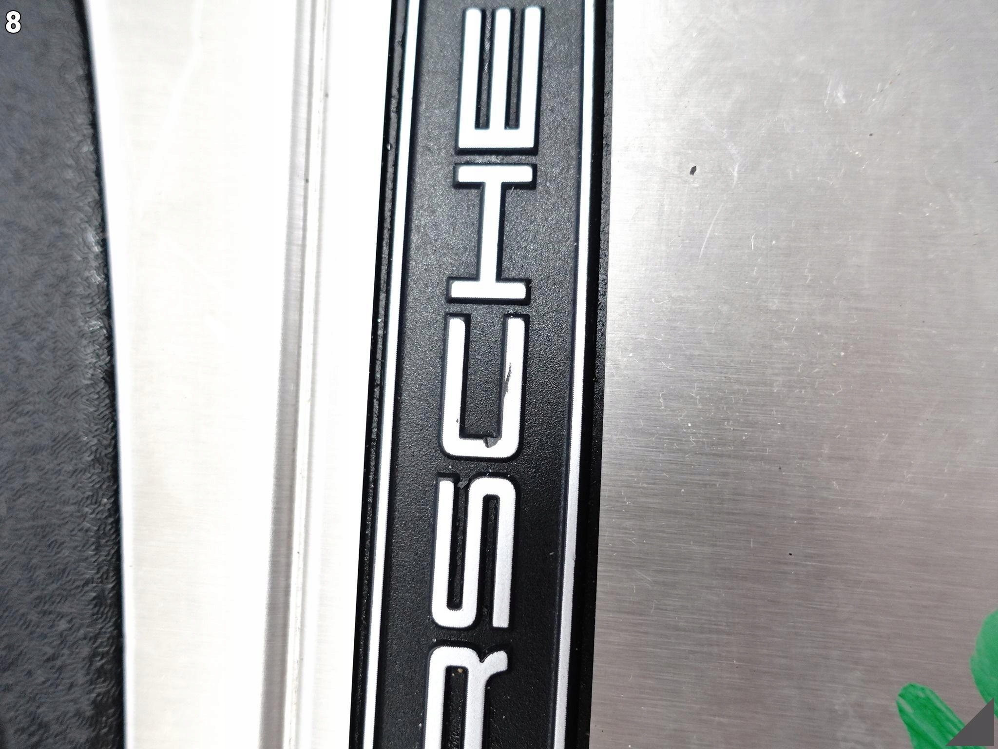 PORSCHE PANAMERA 971 GTS 16-23 GÓRNA OSŁONA SILNIKA 4.0 40 4,0 V8 PORSCHE PANAMERA 971 GTS 16-23 GÓRNA OSŁONA SILNIKA 4.0 40 4,0 V8 - obrazek 9