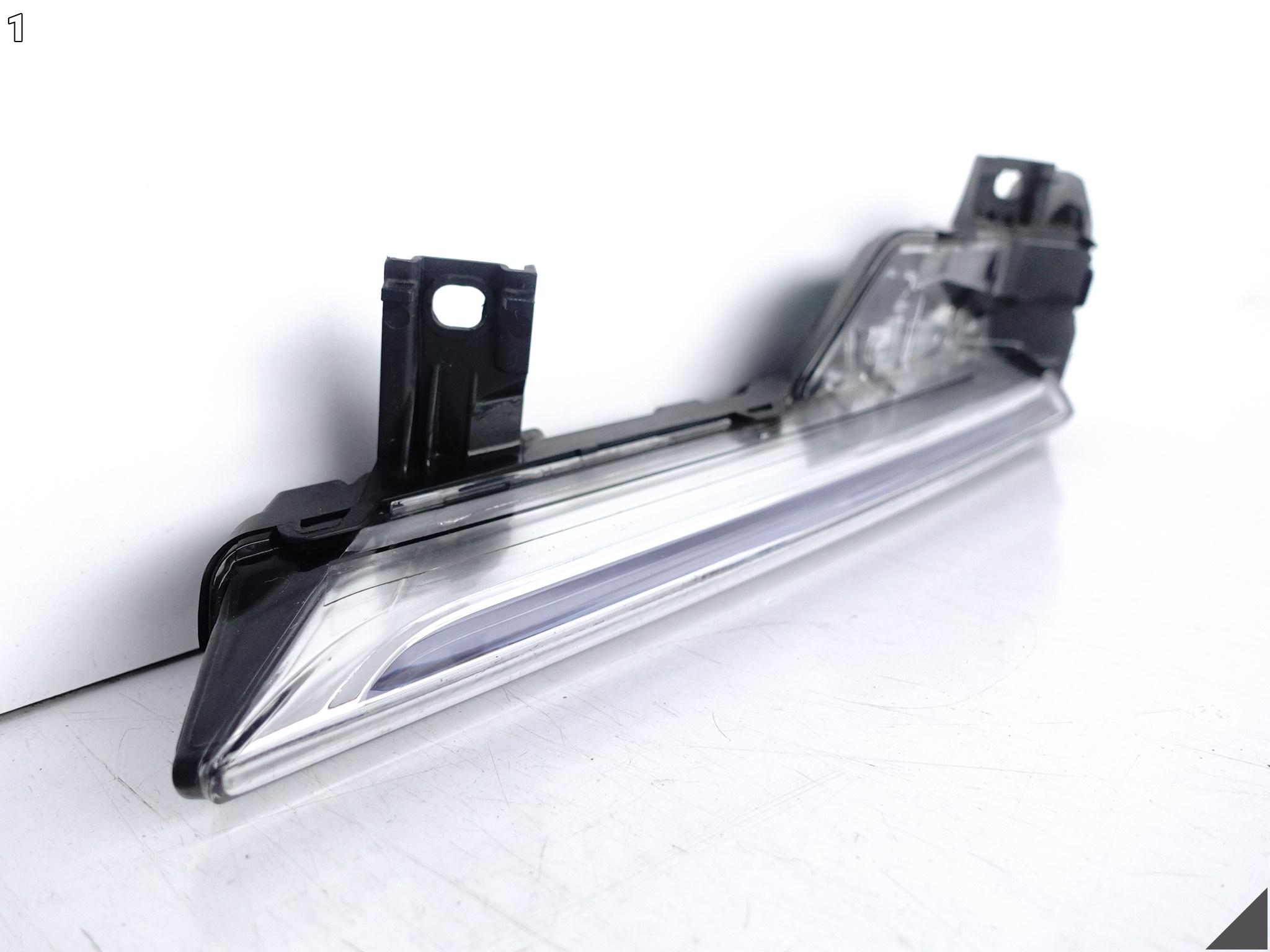 PORSCHE 911 992 19- DRL HALOGEN LED W ZDERZAK LEWY PRZÓD 992941311A PORSCHE 911 992 19- DRL HALOGEN LED W ZDERZAK LEWY PRZÓD 992941311A - obrazek 2