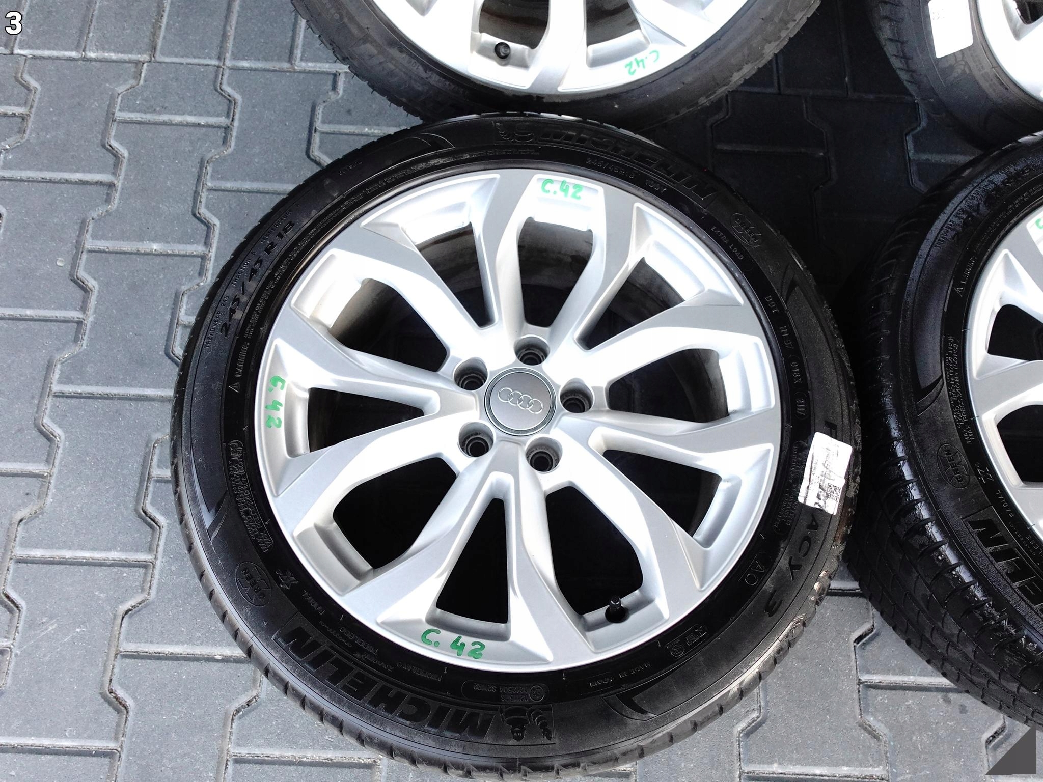 AUDI A6 S6 4G0 C7 8JX18 ET39 MICHELIN 245/45 KOMPLET FELGI+OPONY 7MM LATO AUDI A6 S6 4G0 C7 8JX18 ET39 MICHELIN 245/45 KOMPLET FELGI+OPONY 7MM LATO - obrazek 4