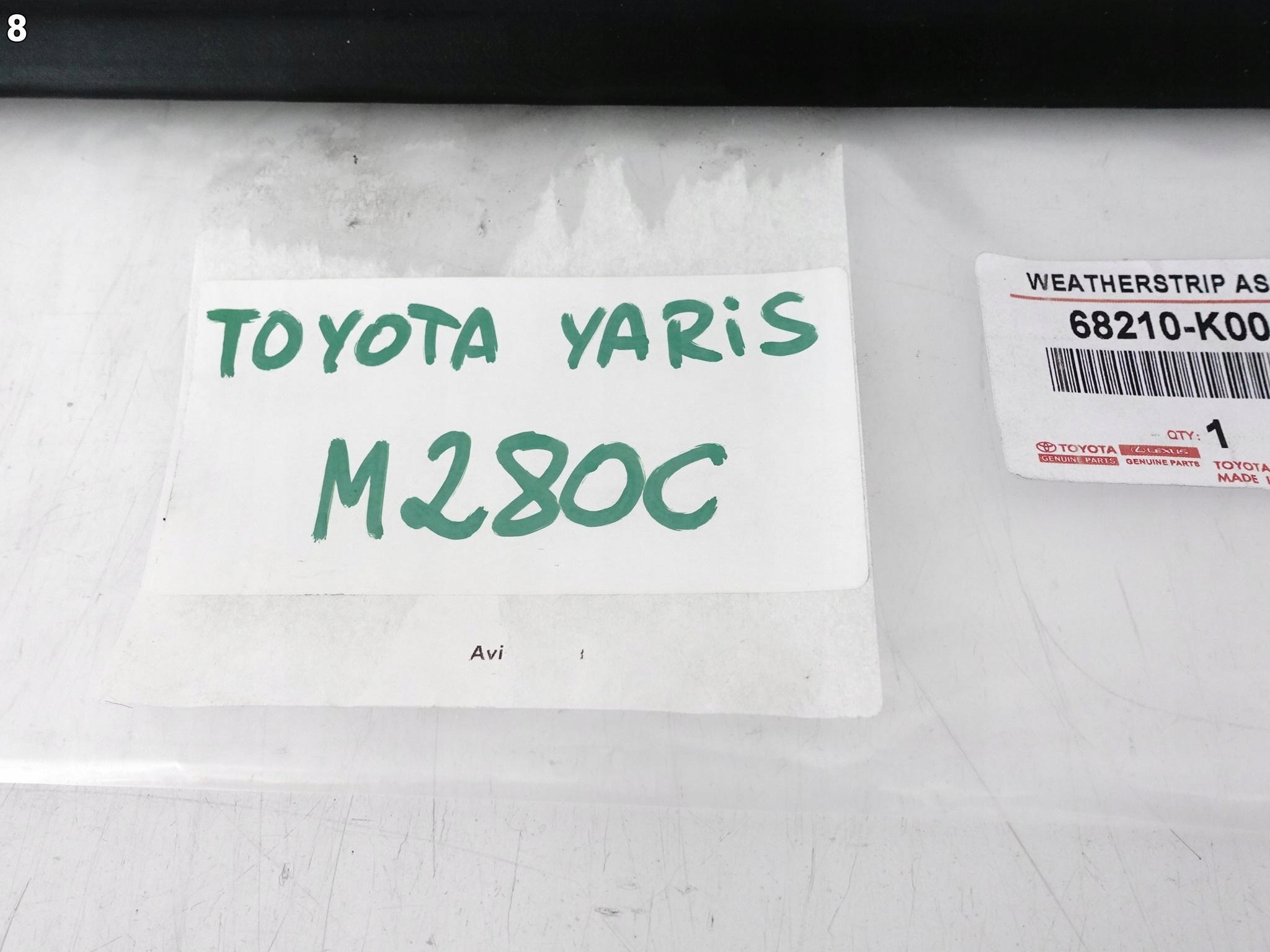 TOYOTA YARIS IV 4 19- LISTWA ZGARNIAJĄCA SZYBY DRZWI LEWA PRZÓD 68210-K0011 TOYOTA YARIS IV 4 19- LISTWA ZGARNIAJĄCA SZYBY DRZWI LEWA PRZÓD 68210-K0011 - obrazek 9