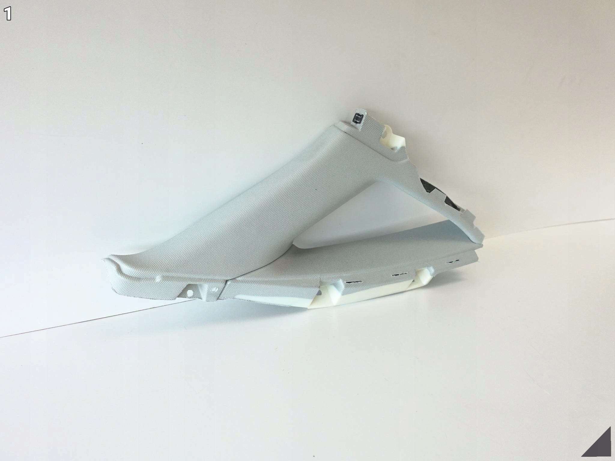 AUDI A8 S8 4H0 4H4 D4 LIFT 09-17 OSŁONA POSZYCIE LEWEGO SŁUPKA C LONG AUDI A8 S8 4H0 4H4 D4 LIFT 09-17 OSŁONA POSZYCIE LEWEGO SŁUPKA C LONG - obrazek 2