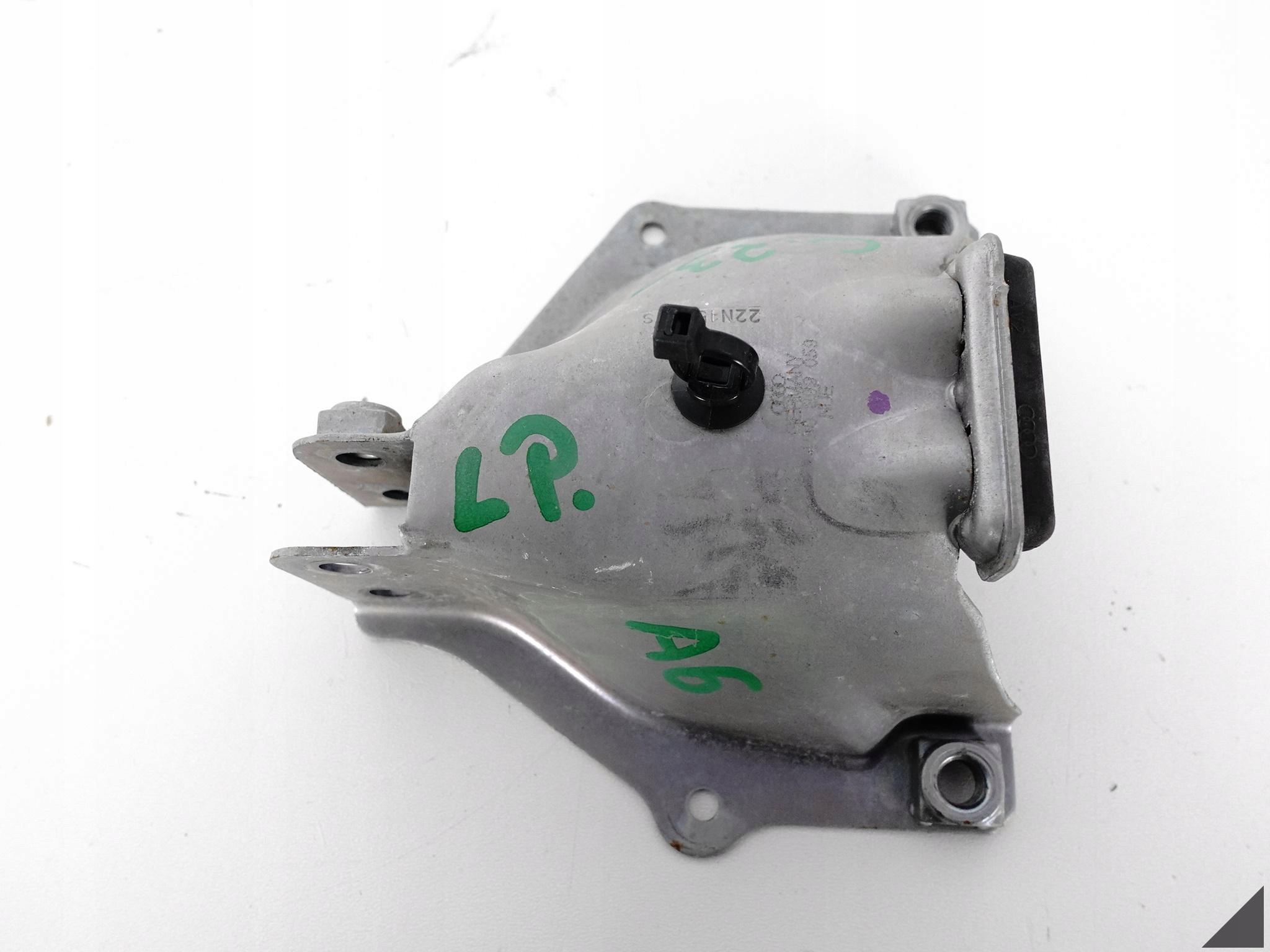 AUDI A6 4G0 C7 LIFT 10-18 OSŁONA PODUSZKI SILNIKA LEWA 2.0TDI 4G0399059 AUDI A6 4G0 C7 LIFT 10-18 OSŁONA PODUSZKI SILNIKA LEWA 2.0TDI 4G0399059