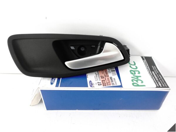 FORD KUGA II MK2 13-19 KLAMKA WEWNĘTRZA W TAPICERKĘ DRZWI PRAWA PRZÓD CHROM