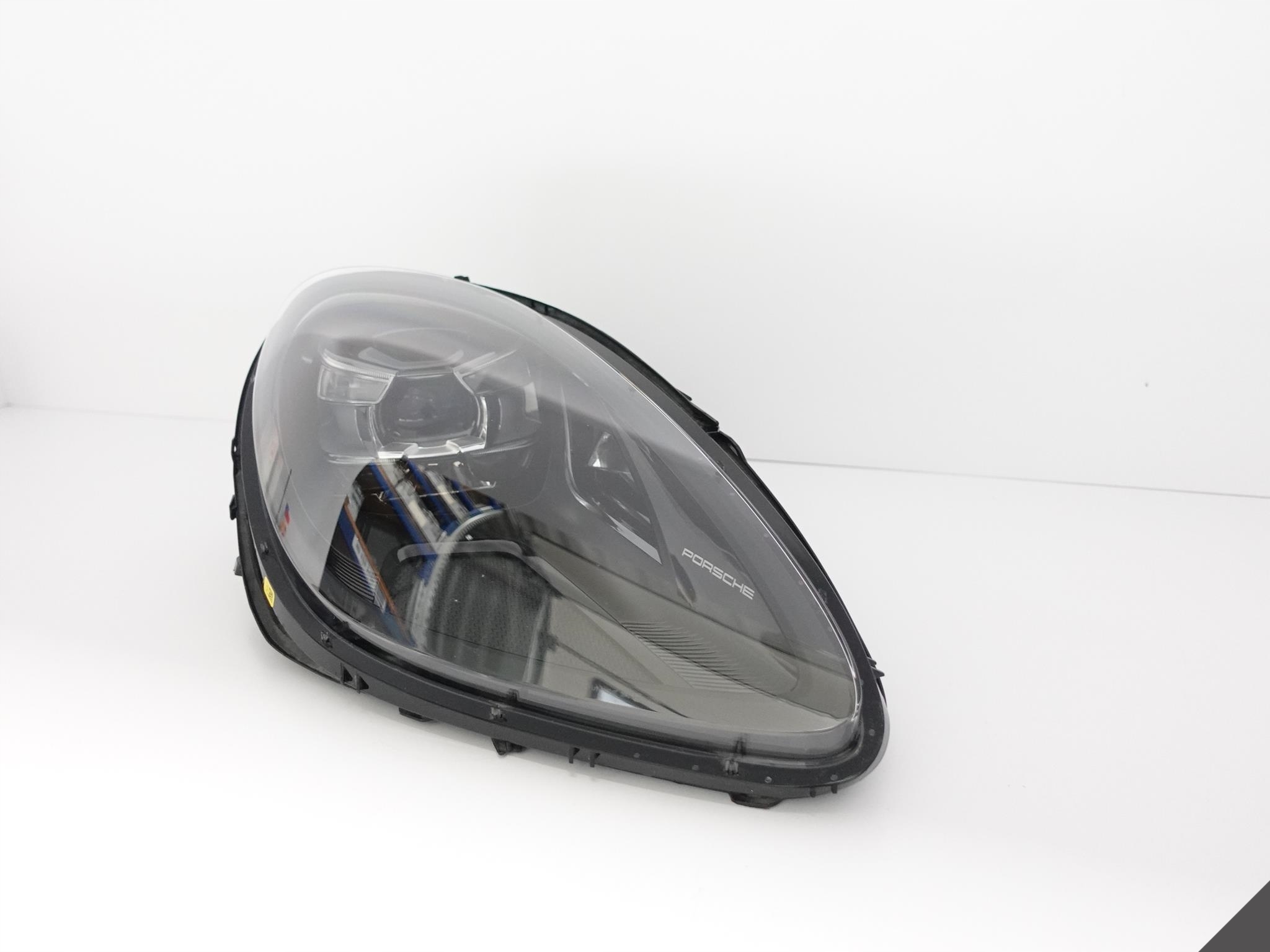 PORSCHE MACAN 95B LIFT 18- LAMPA FULL LED CIEMNA PRAWA PORSCHE MACAN 95B LIFT 18- LAMPA FULL LED CIEMNA PRAWA - obrazek 3