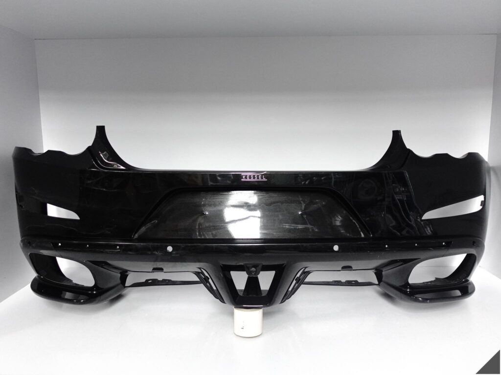 FERRARI GTC4LUSSO GTC4 LUSSO F151M 16-20 ZDERZAK BUMPER TYŁ (4xPDC/KAMERA)