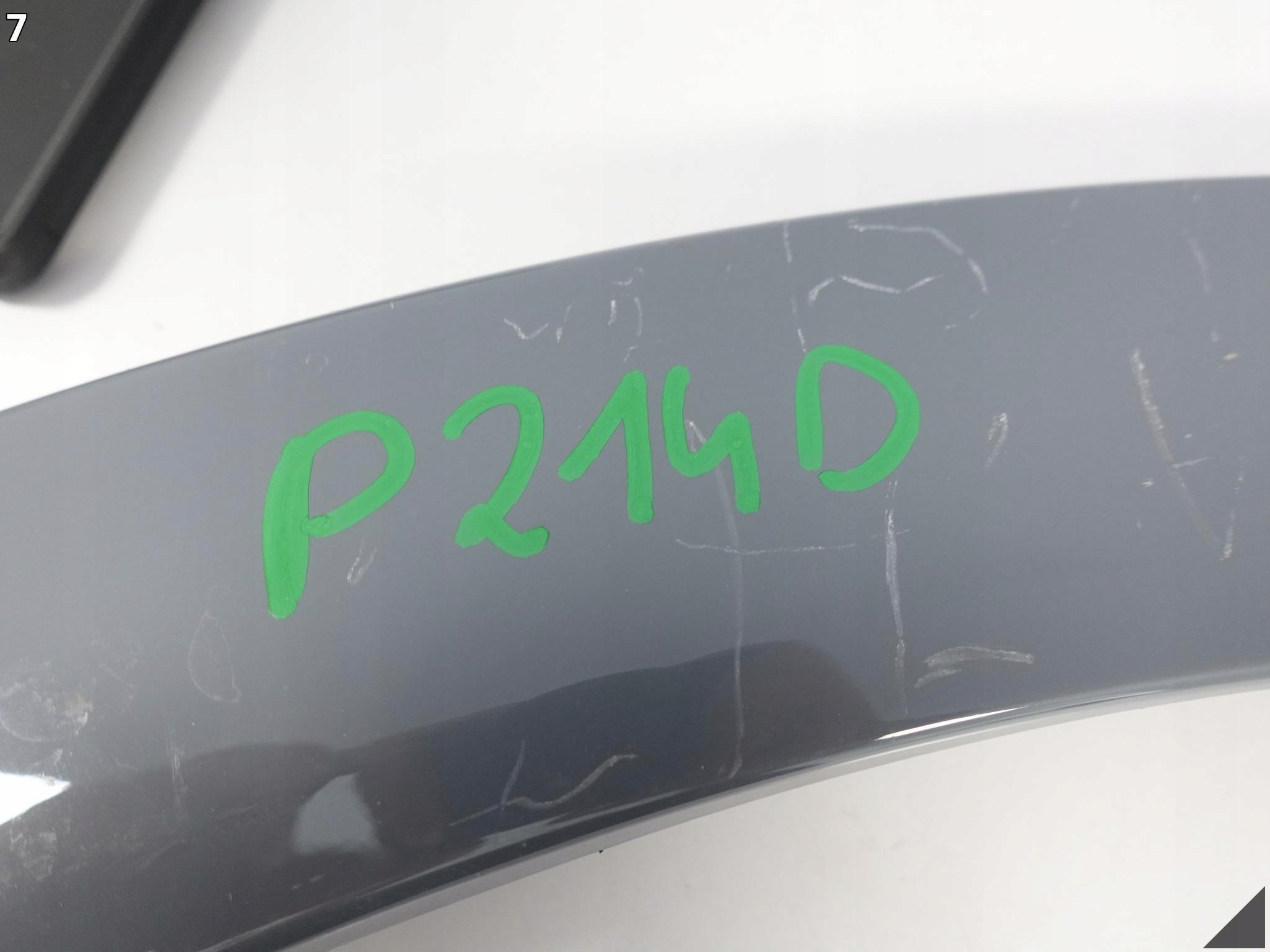 PORSCHE CAYENNE III GTS E3 9Y0 18- LISTWA NA BŁOTNIK LEWA PRZÓD M7K PORSCHE CAYENNE III GTS E3 9Y0 18- LISTWA NA BŁOTNIK LEWA PRZÓD M7K - obrazek 8