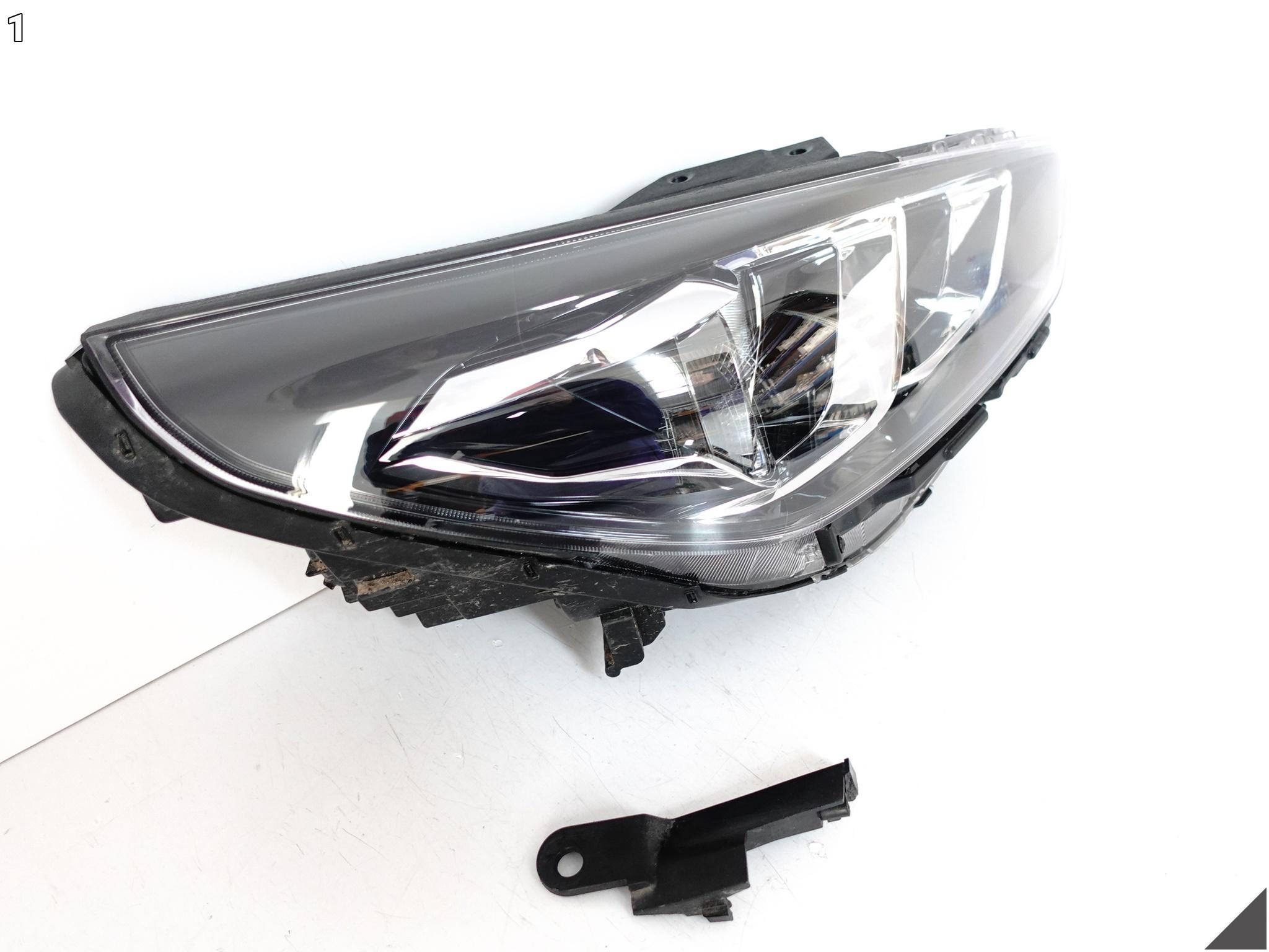 HYUNDAI I30 III 3 LIFT 20-24 LAMPA ZWYKŁA HALOGEN PRAWA PRZÓD EUROPA HYUNDAI I30 III 3 LIFT 20-24 LAMPA ZWYKŁA HALOGEN PRAWA PRZÓD EUROPA - obrazek 2