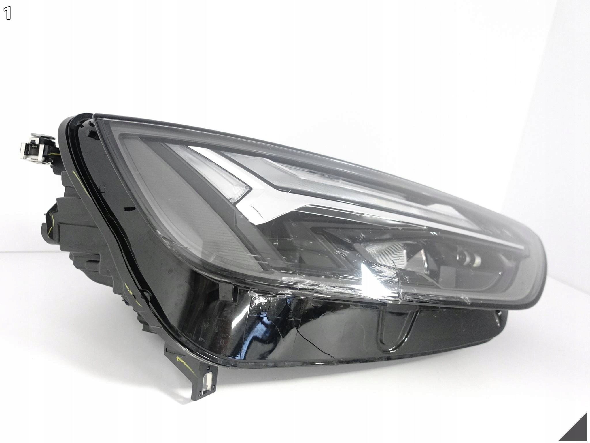 AUDI Q5 SQ5 80A II LIFT 21- LAMPA FULL LED PRAWA PRZÓD EUROPA +MODUŁ USZKO. AUDI Q5 SQ5 80A II LIFT 21- LAMPA FULL LED PRAWA PRZÓD EUROPA +MODUŁ USZKO. - obrazek 2