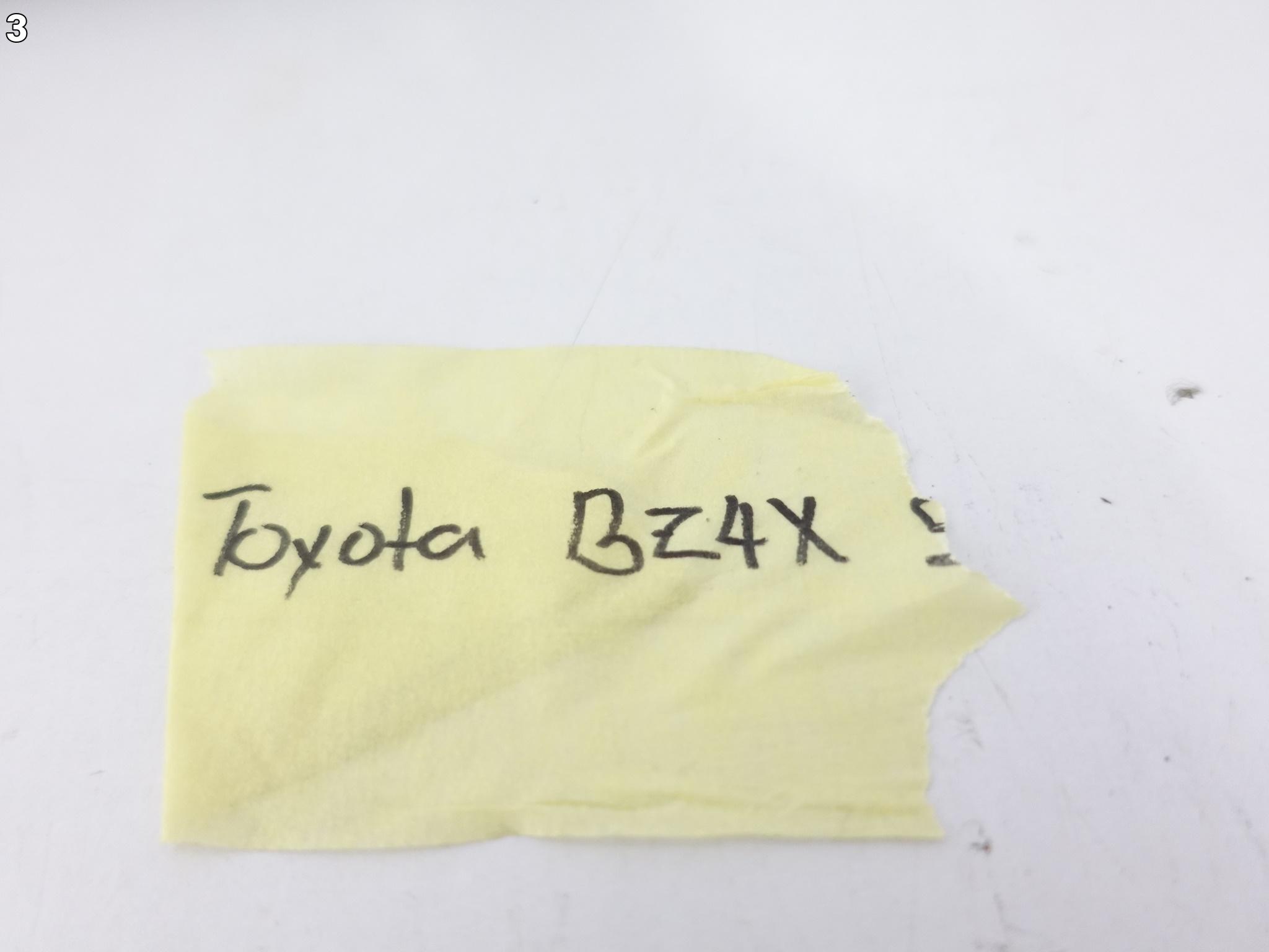 TOYOTA BZ4X 22- LISTWA ZGARNIAJĄCA SZYBY PRAWA PRZÓD ORYGINALNA TOYOTA BZ4X 22- LISTWA ZGARNIAJĄCA SZYBY PRAWA PRZÓD ORYGINALNA - obrazek 4