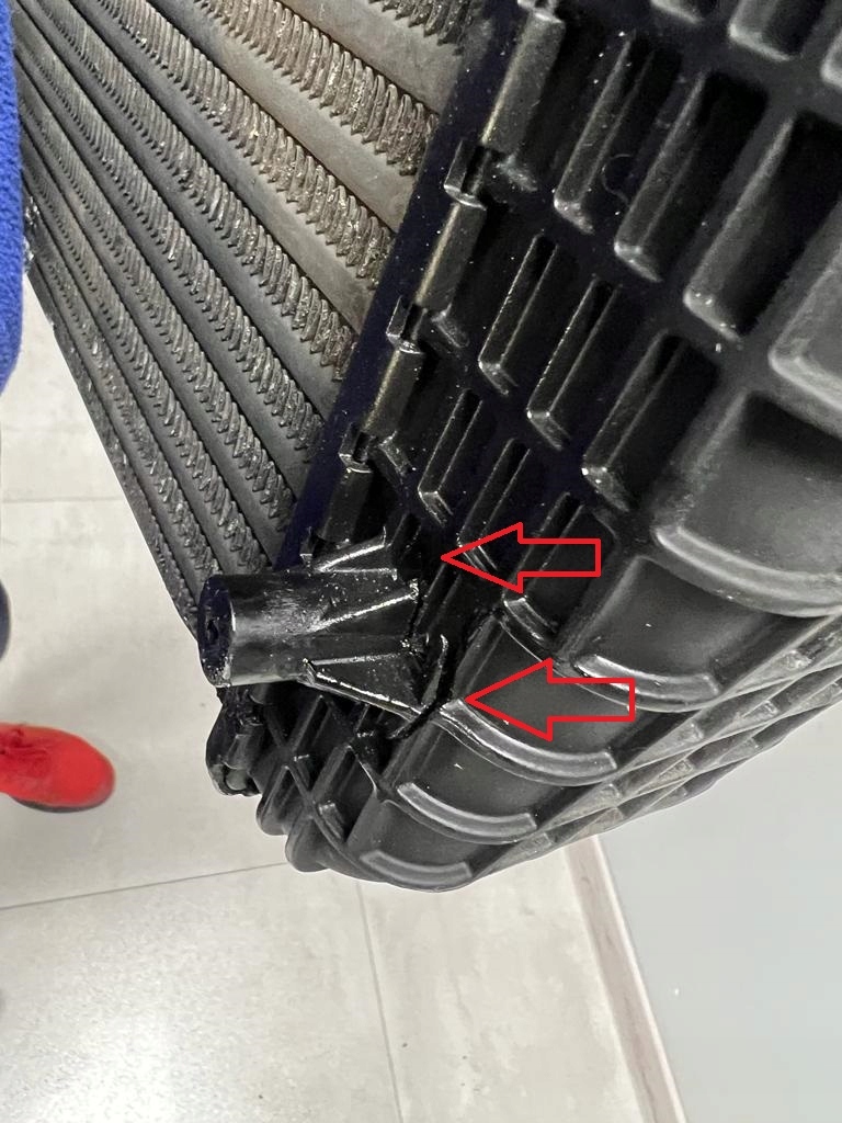 MASERATI GHIBLI LEVANTE QUATTROPORTE INTERCOOLER MASERATI GHIBLI LEVANTE QUATTROPORTE INTERCOOLER - obrazek 3