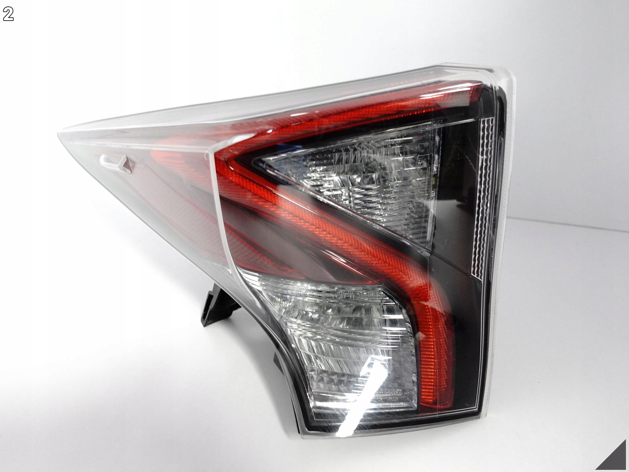 TOYOTA PRIUS IV XW50 HYBRID 15-19 LAMPA LED LEWA TYŁ EUROPA 81560-47153 TOYOTA PRIUS IV XW50 HYBRID 15-19 LAMPA LED LEWA TYŁ EUROPA 81560-47153 - obrazek 3
