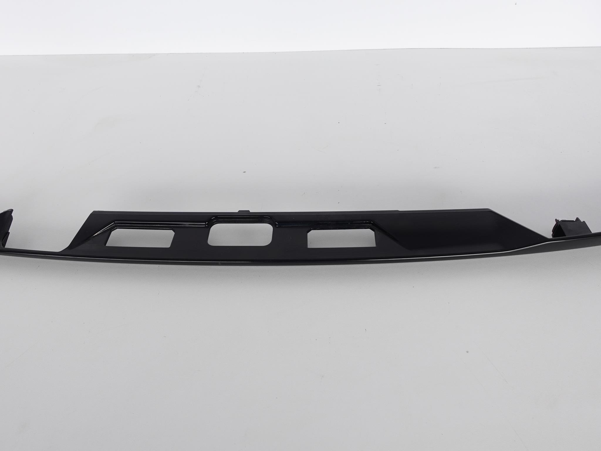 RANGE ROVER SPORT L494 13- LISTWA KLAPY BLACK TYŁ RANGE ROVER SPORT L494 13- LISTWA KLAPY BLACK TYŁ - obrazek 6