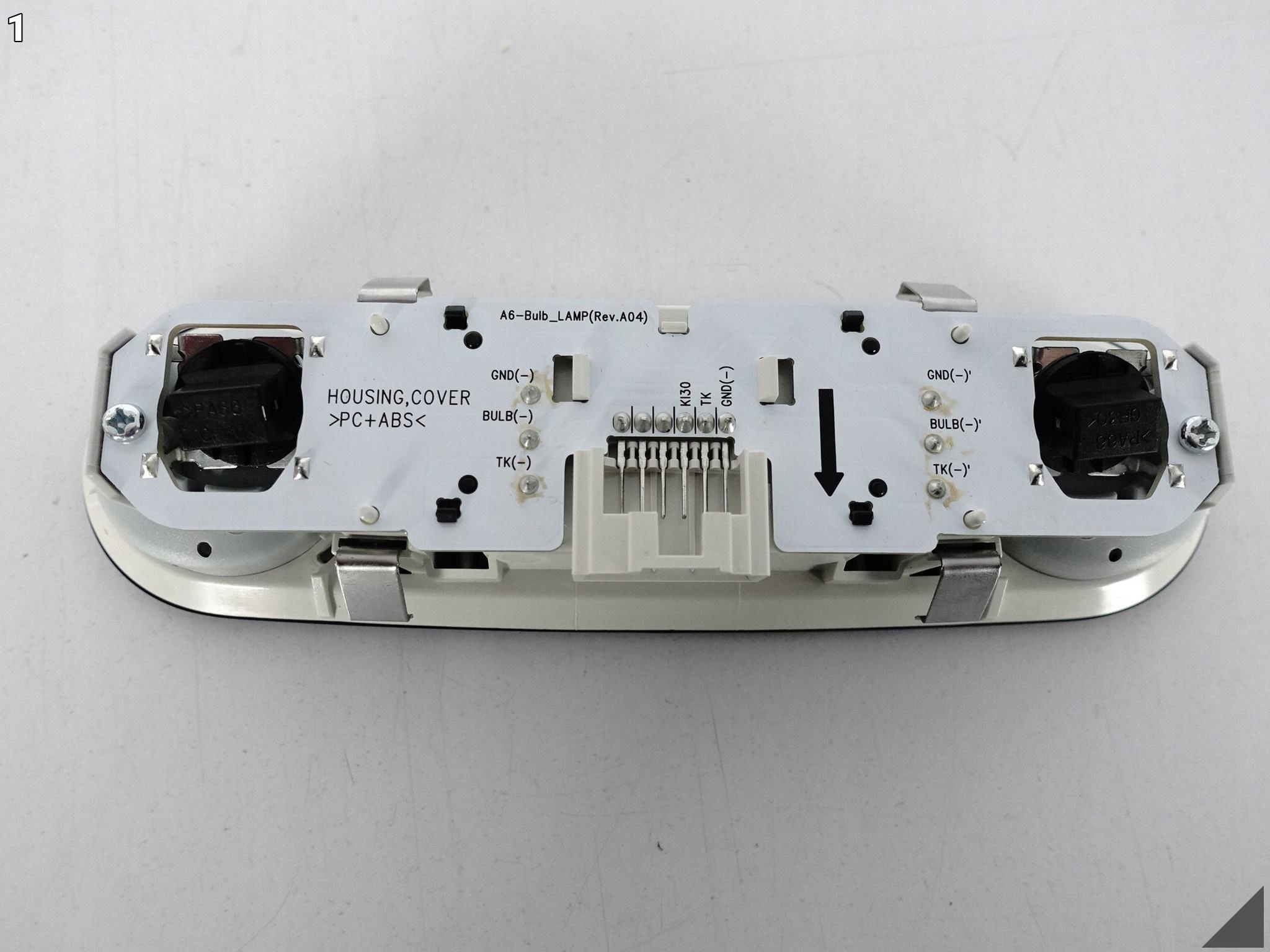 AUDI A6 S6 4G0 A7 S7 4G8 C7 LIFT 10-18 OŚWIETLENIE WEWNĘTRZNE LED TYŁ 6PS AUDI A6 S6 4G0 A7 S7 4G8 C7 LIFT 10-18 OŚWIETLENIE WEWNĘTRZNE LED TYŁ 6PS - obrazek 2
