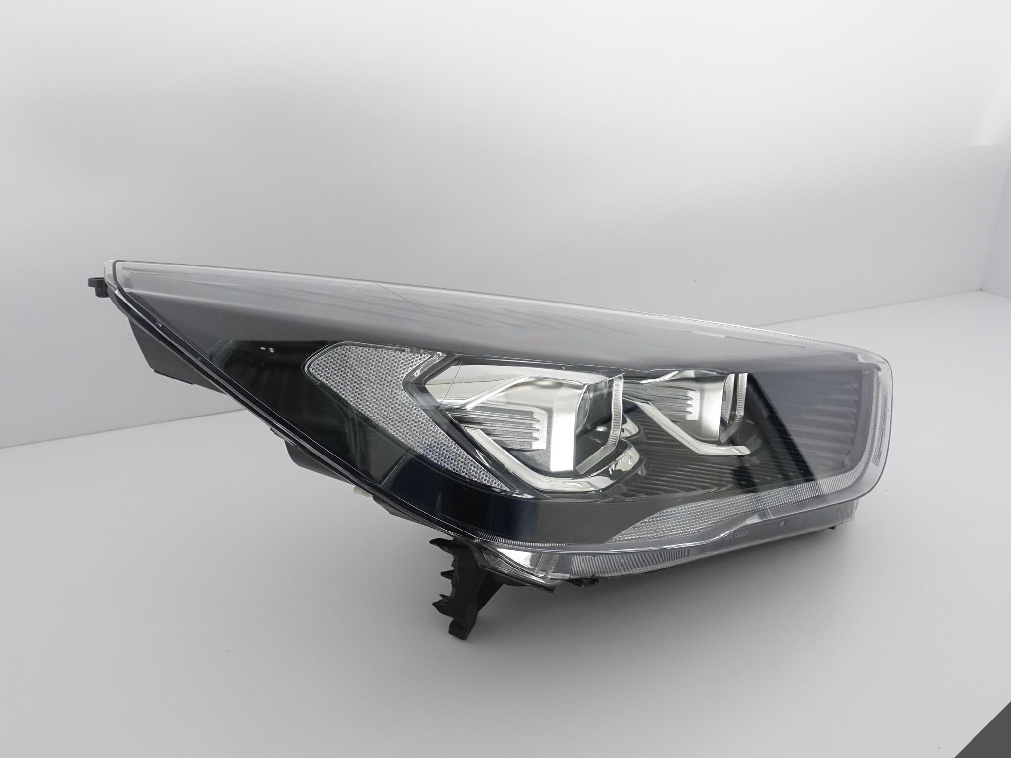 FORD KUGA II ST MK2 LIFT 16- CIEMNA LAMPA XENON FORD KUGA II ST MK2 LIFT 16- CIEMNA LAMPA XENON - obrazek 2