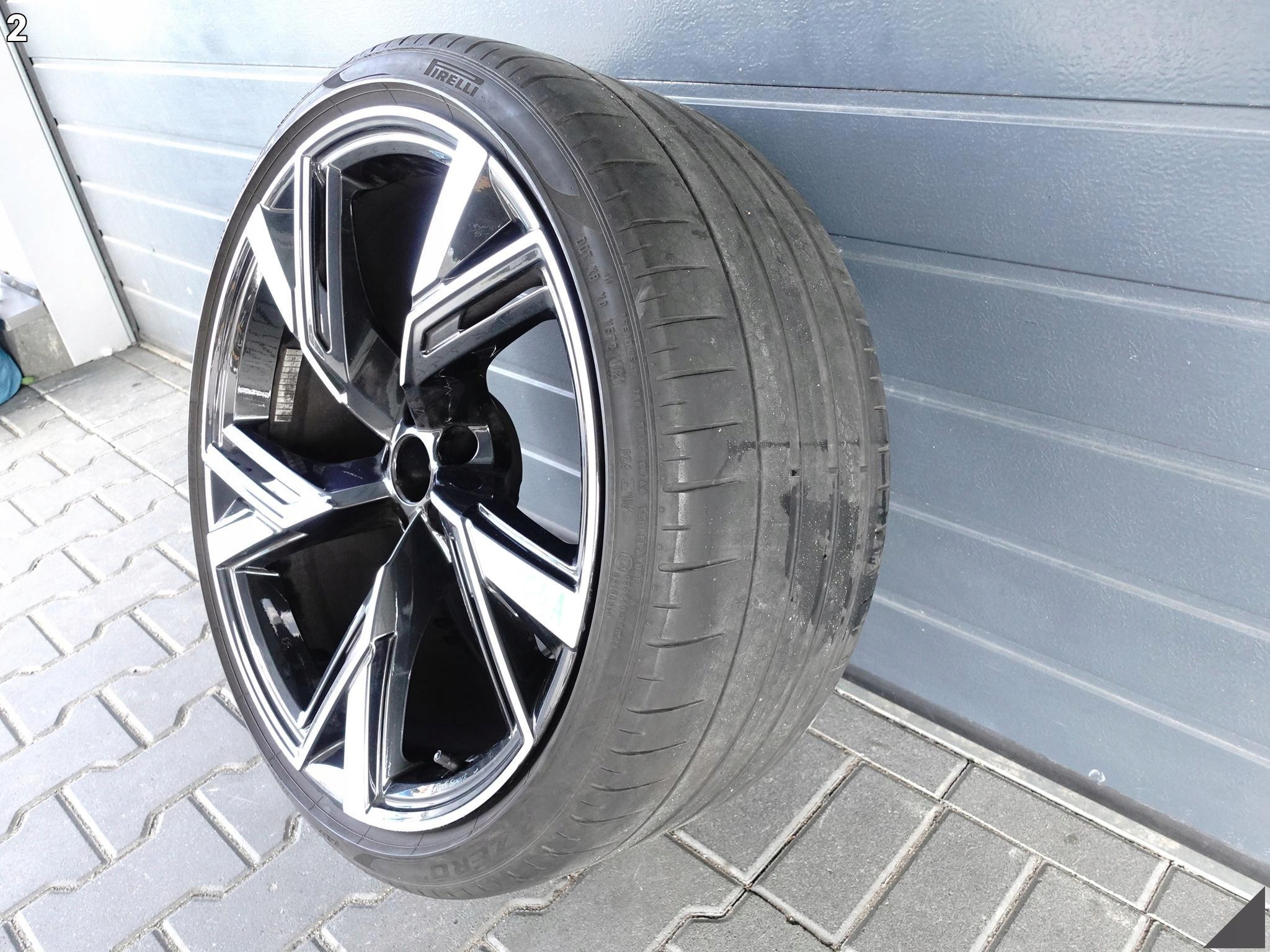 AUDI RS6 4K0 RS7 4K8 C8 FELGA + OPONA 10,5×22 ET19 PIRELLI 285/30 2021 ROK AUDI RS6 4K0 RS7 4K8 C8 FELGA + OPONA 10,5x22 ET19 PIRELLI 285/30 2021 ROK - obrazek 3