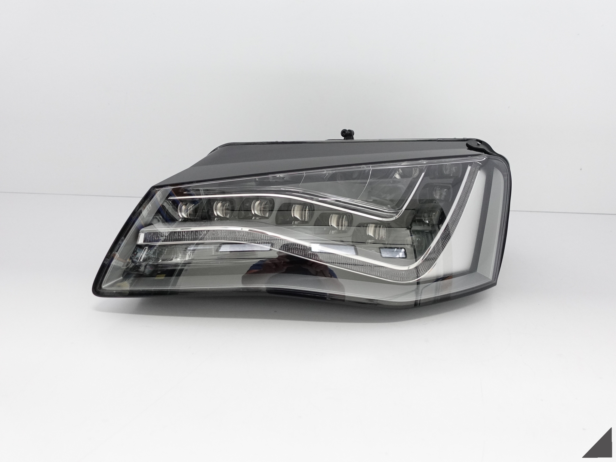 AUDI A8 S8 D4 4H0 09-13 FULL LED LAMPA NOWA HELLA AUDI A8 S8 D4 4H0 09-13 FULL LED LAMPA NOWA HELLA