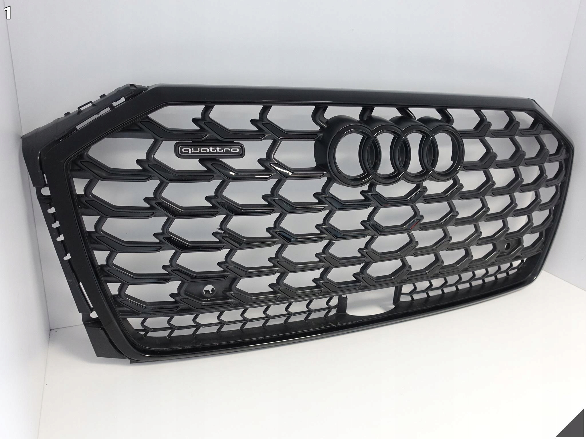 AUDI A8 S8 4N0 D5 LIFT S-LINE 21- ZDERZAK GRILL ATRAPA PRZÓD CZARNY / BLACK AUDI A8 S8 4N0 D5 LIFT S-LINE 21- ZDERZAK GRILL ATRAPA PRZÓD CZARNY / BLACK - obrazek 2