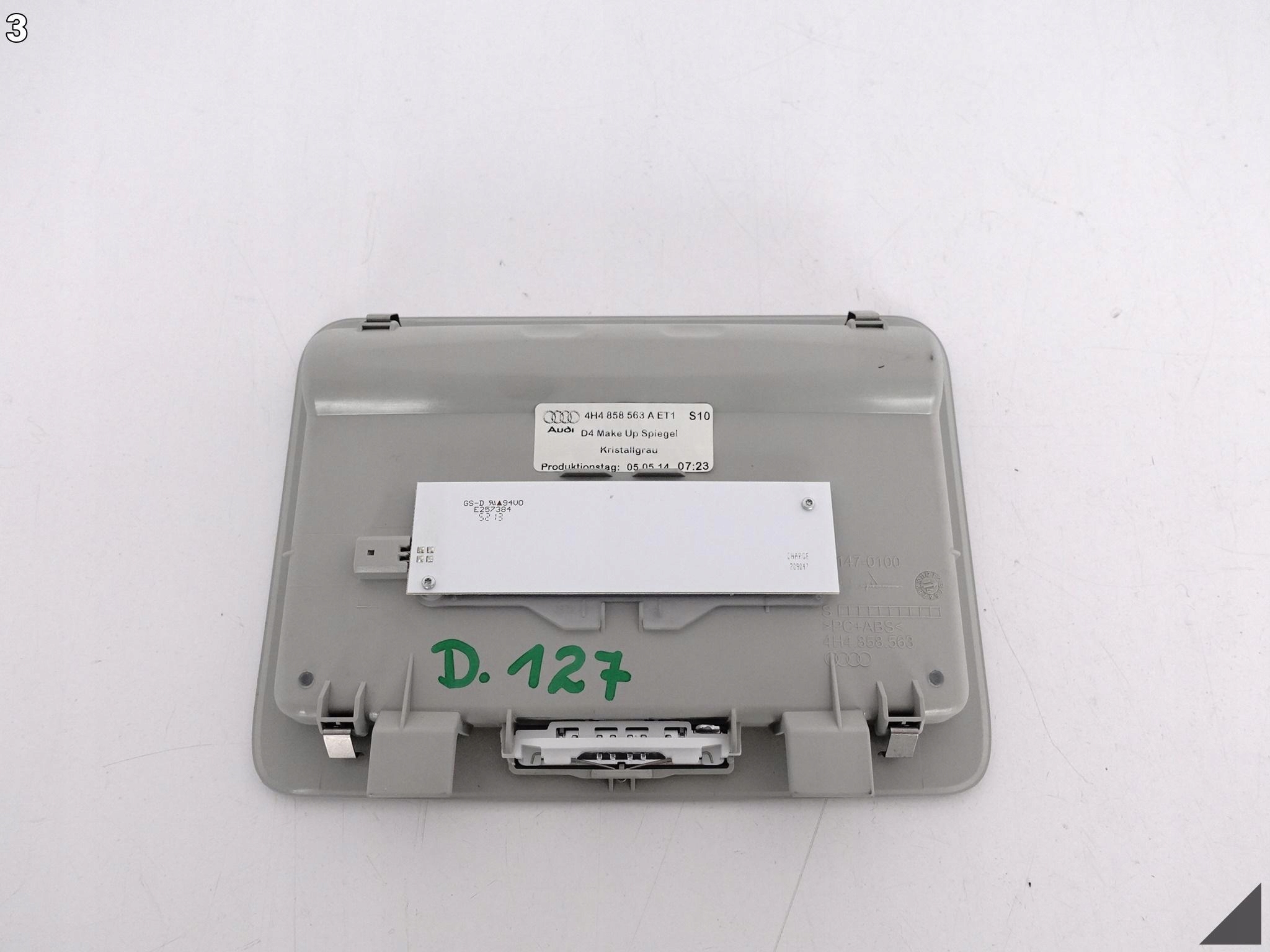 AUDI A8 4H0 4H4 D4 LIFT 13-17 LUSTERKO LAMPKA LED 4H4858563A LONG CHROM ET1 AUDI A8 4H0 4H4 D4 LIFT 13-17 LUSTERKO LAMPKA LED 4H4858563A LONG CHROM ET1 - obrazek 4