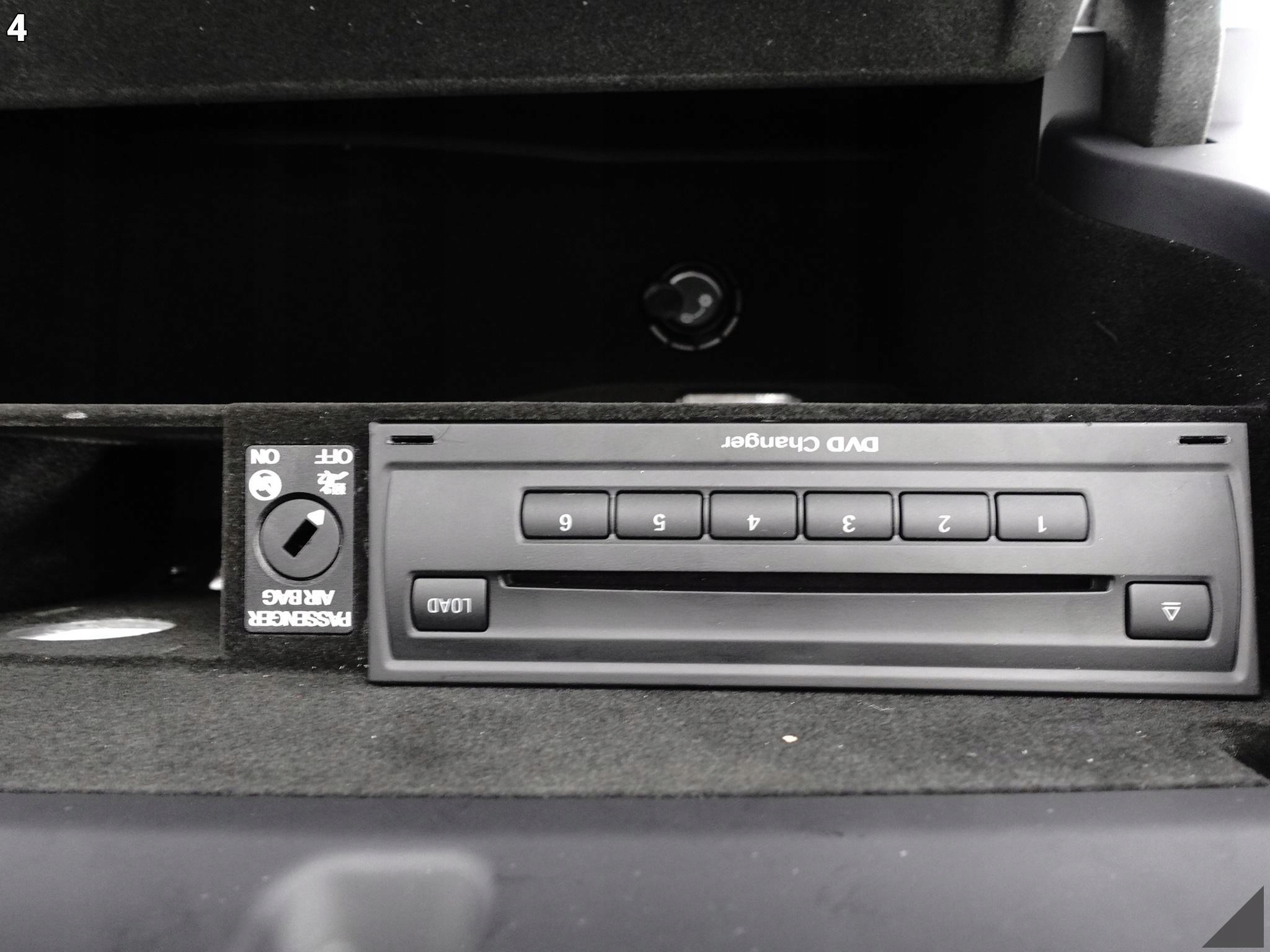 AUDI A8 S8 4H0 4H1 D4 13-17 LIFT SCHOWEK + ZMIENIARKA NAPĘD DVD INSTALACJA AUDI A8 S8 4H0 4H1 D4 13-17 LIFT SCHOWEK + ZMIENIARKA NAPĘD DVD INSTALACJA - obrazek 5