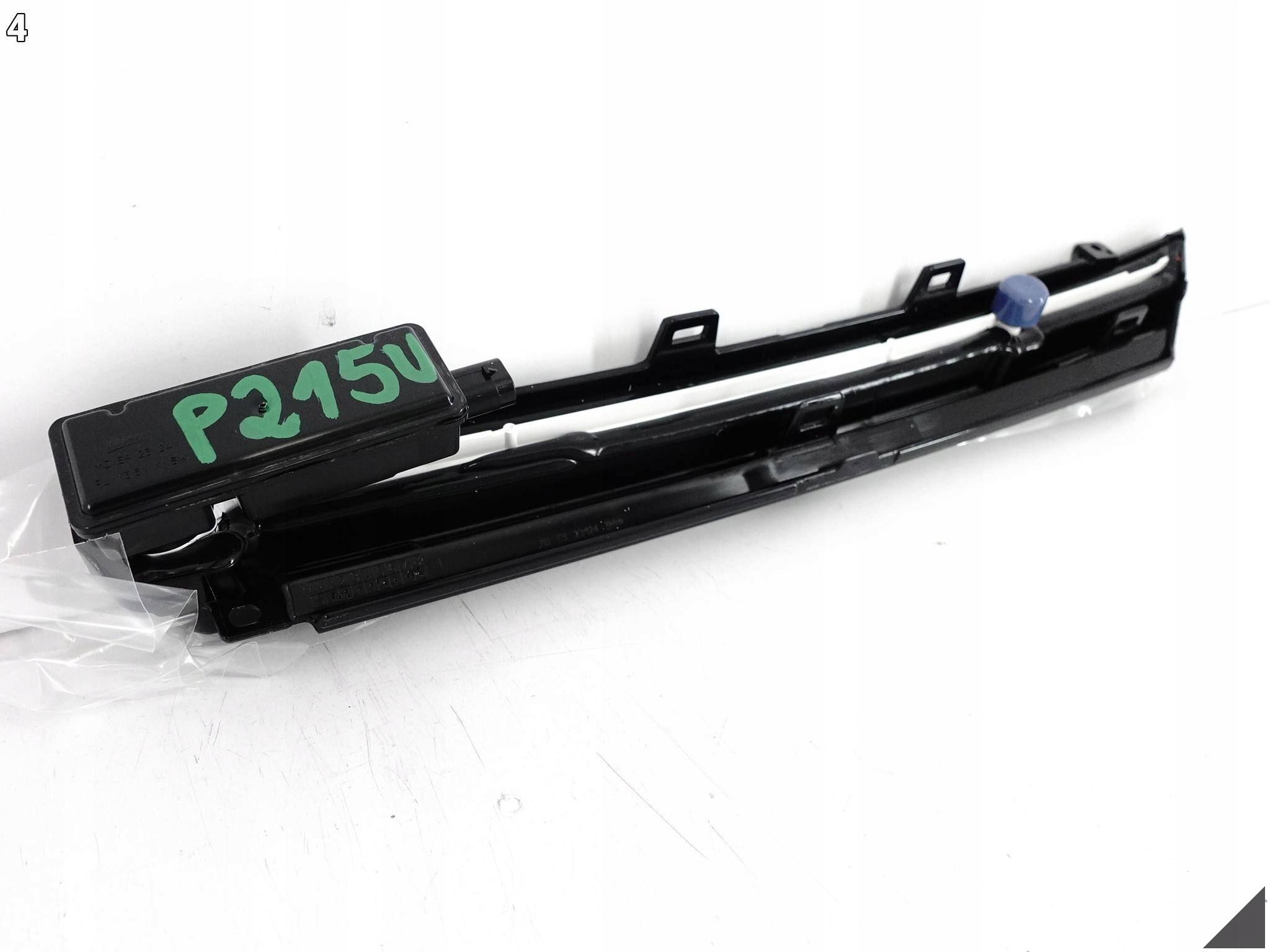 VW GOLF 8 VIII 5H0 19- GRILL ATRAPA LED DRL LISTWA OZDOBNA PODŚWIETLANE R VW GOLF 8 VIII 5H0 19- GRILL ATRAPA LED DRL LISTWA OZDOBNA PODŚWIETLANE R - obrazek 5
