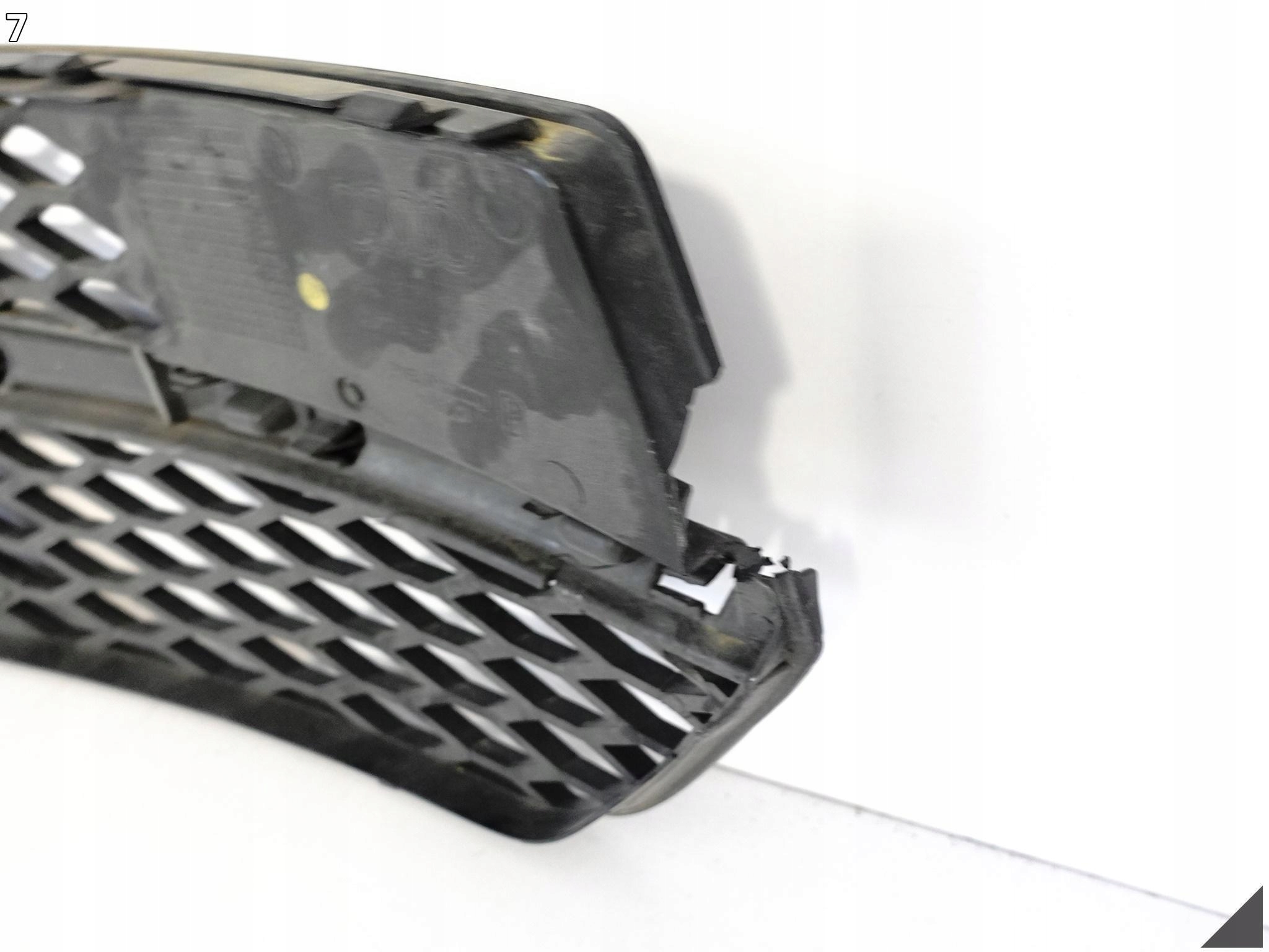 AUDI Q5 8R0 LIFT 12-16 S-LINE KRATKA ZAŚLEPKA W ZDERZAK LEWA PRZÓD CHROM AUDI Q5 8R0 LIFT 12-16 S-LINE KRATKA ZAŚLEPKA W ZDERZAK LEWA PRZÓD CHROM - obrazek 8