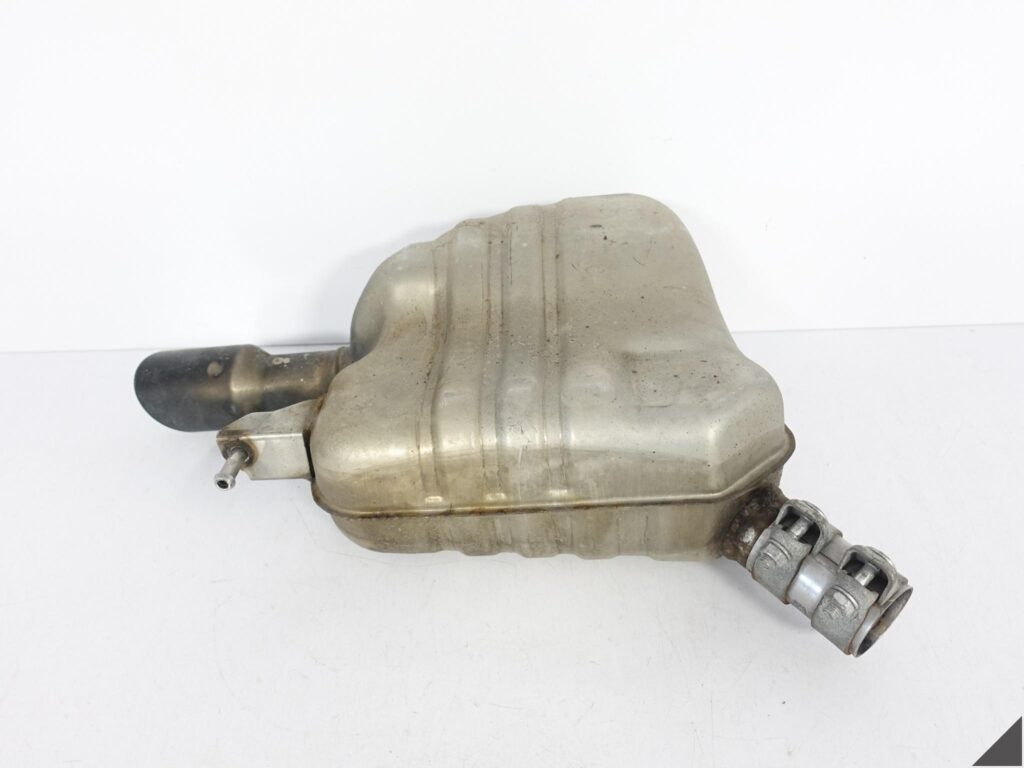 AUDI A4 8K0 A5 8T0 B8 06-16 WYDECH KOŃCOWY TŁUMIK LEWY TYŁ 8K0253611Q AUDI A4 8K0 A5 8T0 B8 06-16 WYDECH KOŃCOWY TŁUMIK LEWY TYŁ 8K0253611Q