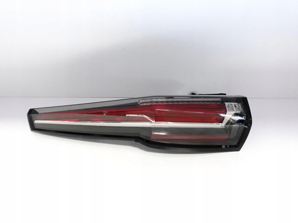 CADILLAC ESCALADE IV 4 ESV 14-20 LAMPA LED LEWA TYŁ EU