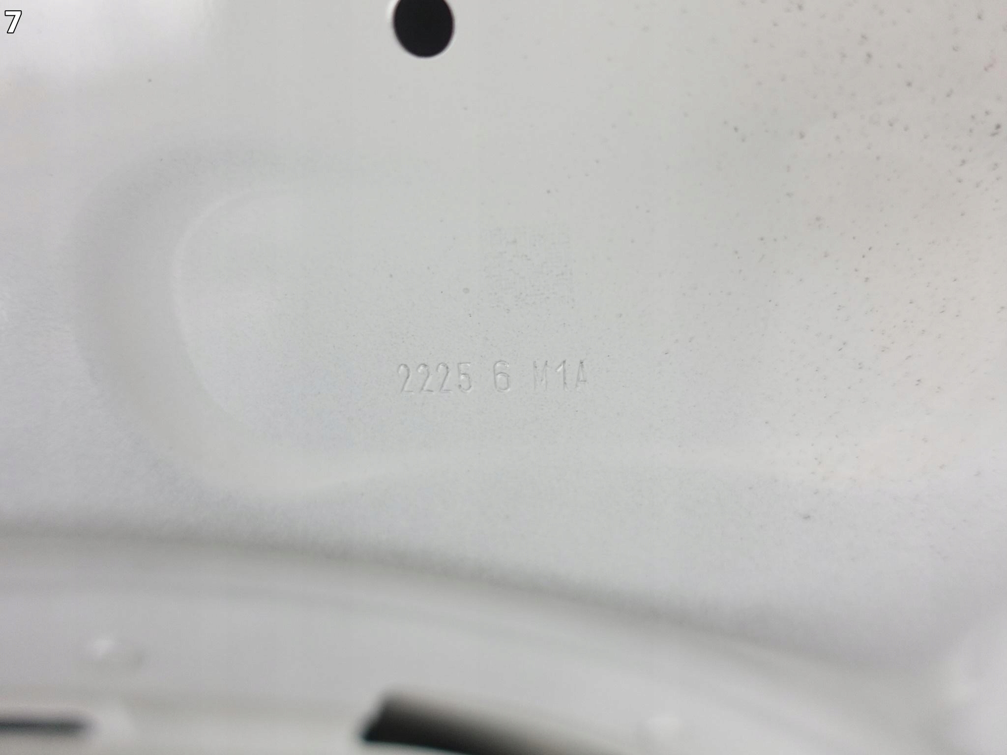 BMW IX I20 M60 21- MASKA POKRYWA SILNIKA *GRAD* BMW IX I20 M60 21- MASKA POKRYWA SILNIKA *GRAD* - obrazek 8