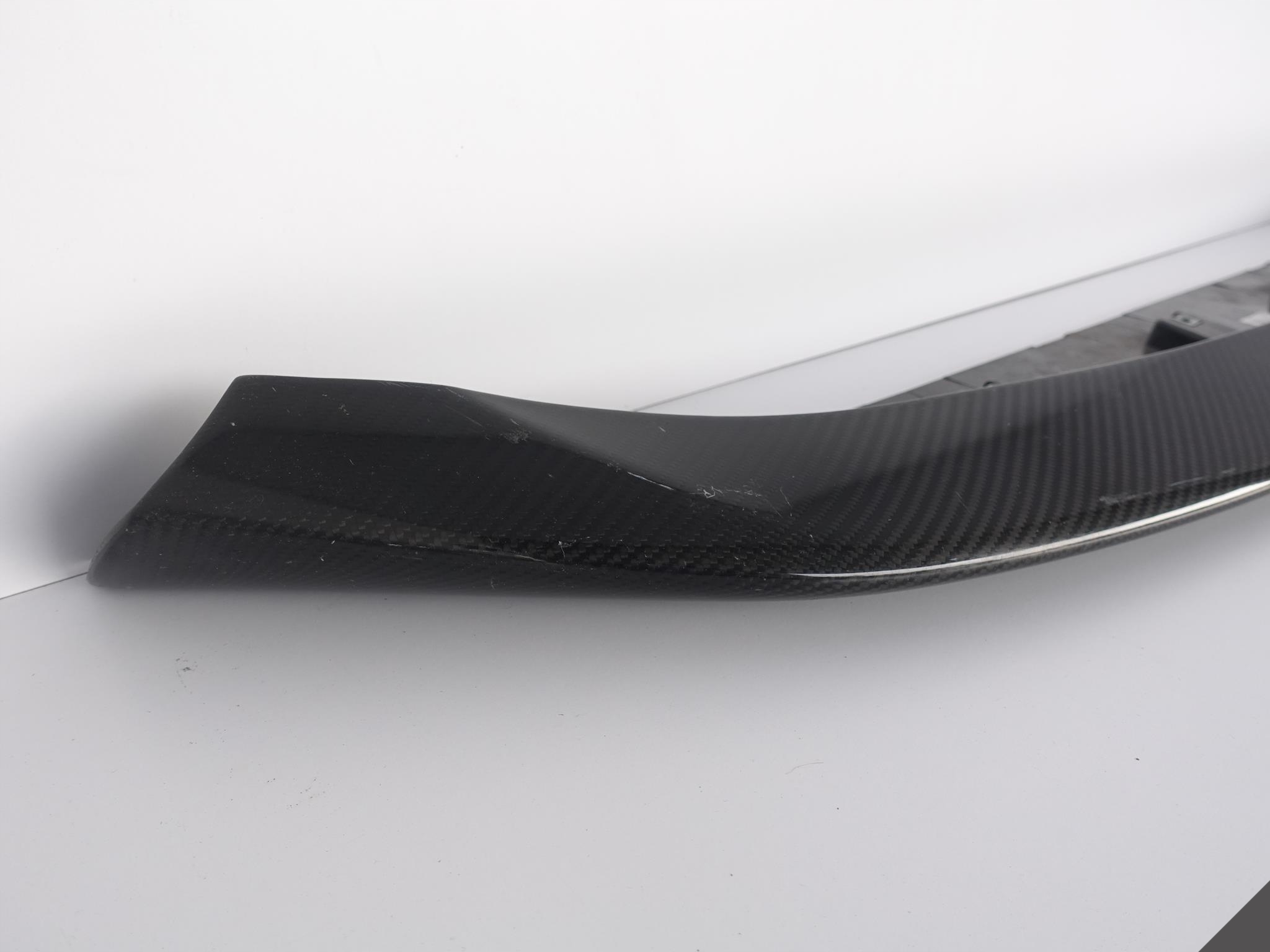 MASERATI LEVANTE TROFEO GTS LIFT CARBON SPOILER MASERATI LEVANTE TROFEO GTS LIFT CARBON SPOILER - obrazek 3