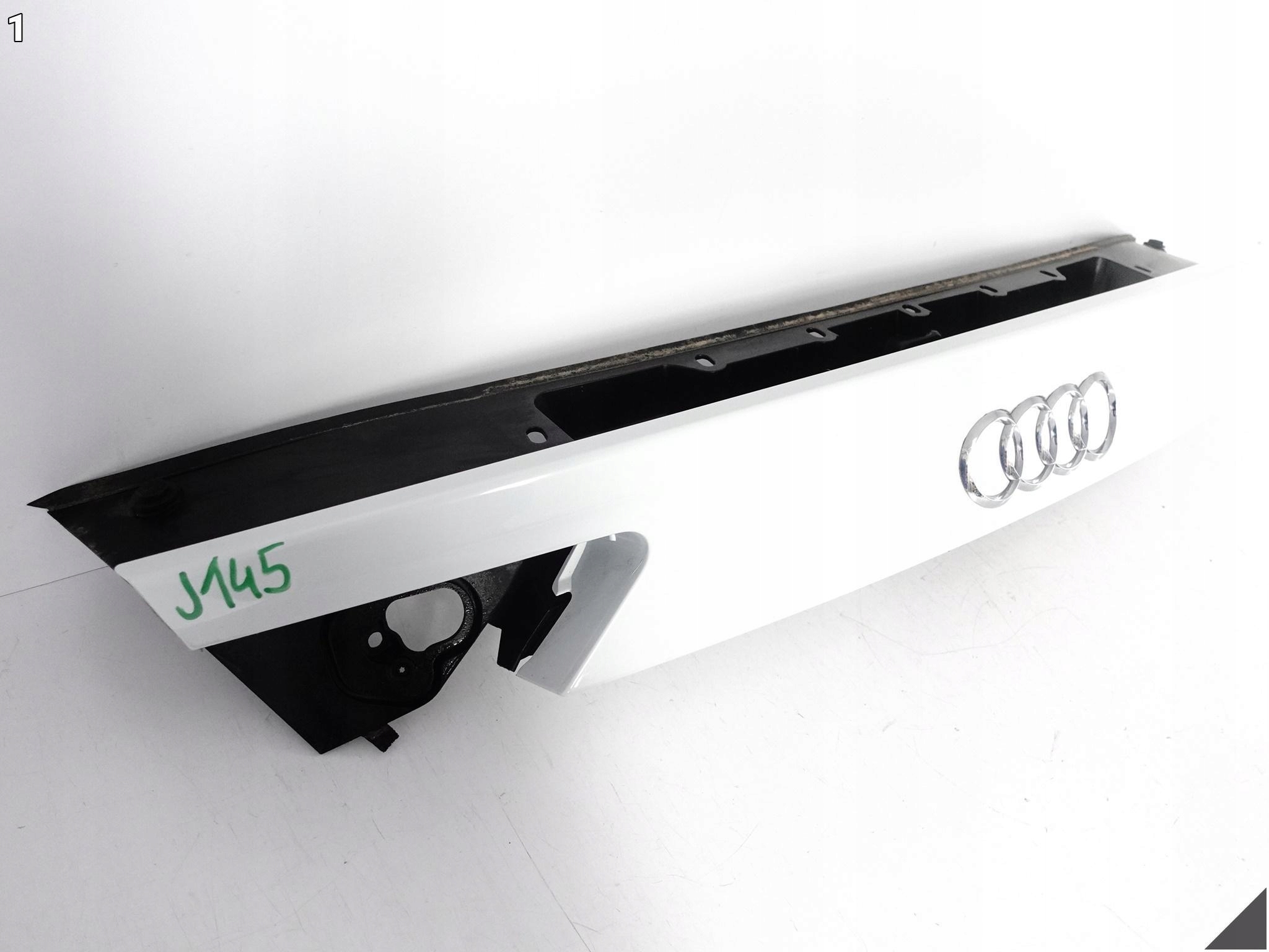 AUDI RS7 S7 A7 4G8 C7 10-18 LIFT BLENDA DOKŁADKA KLAPY TYŁ KOLOR S9R AUDI RS7 S7 A7 4G8 C7 10-18 LIFT BLENDA DOKŁADKA KLAPY TYŁ KOLOR S9R - obrazek 2