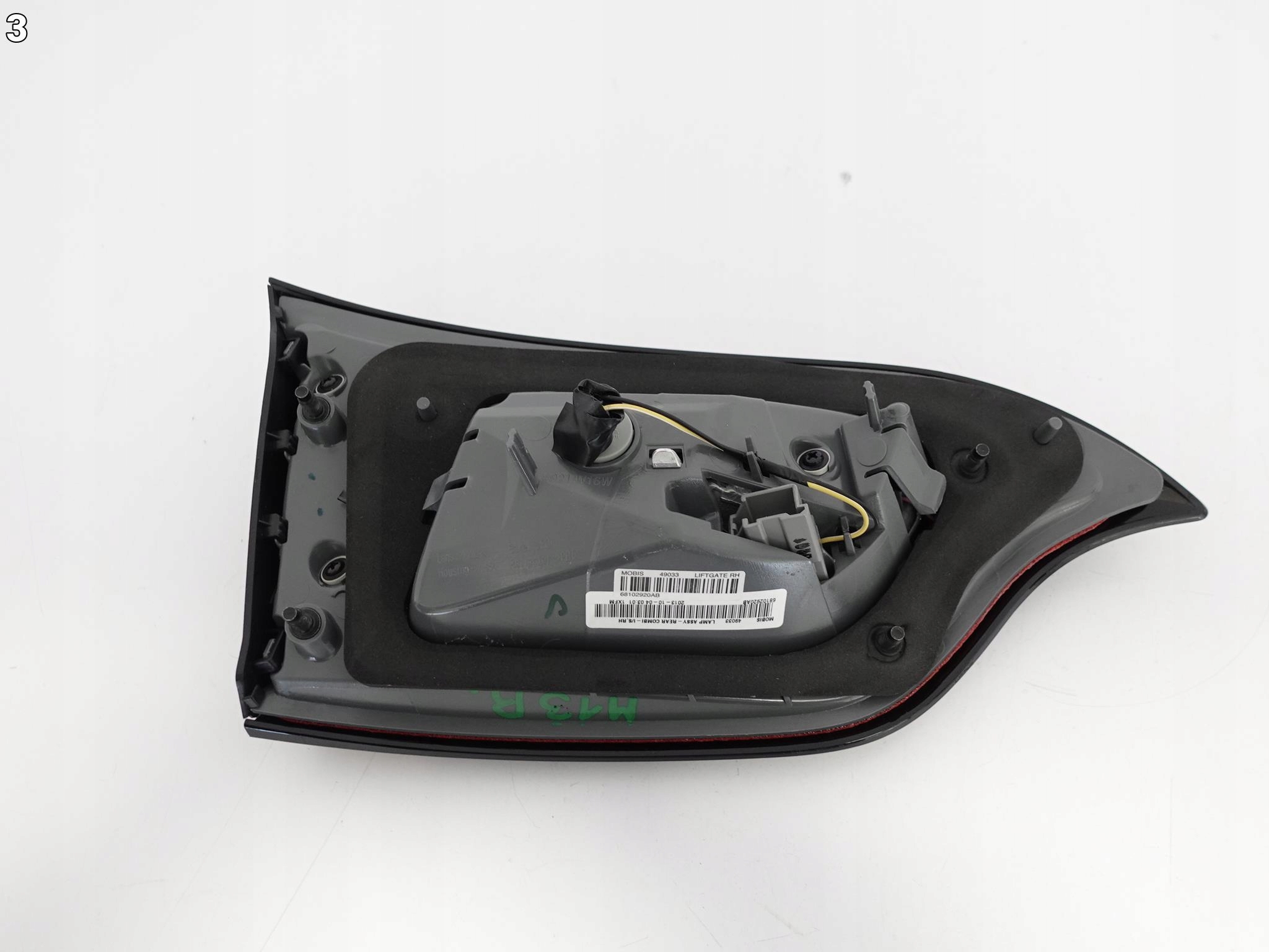 JEEP CHEROKEE KL 14-18 LAMPA PRAWA LED TYŁ W KLAPĘ JEEP CHEROKEE KL 14-18 LAMPA PRAWA LED TYŁ W KLAPĘ - obrazek 4