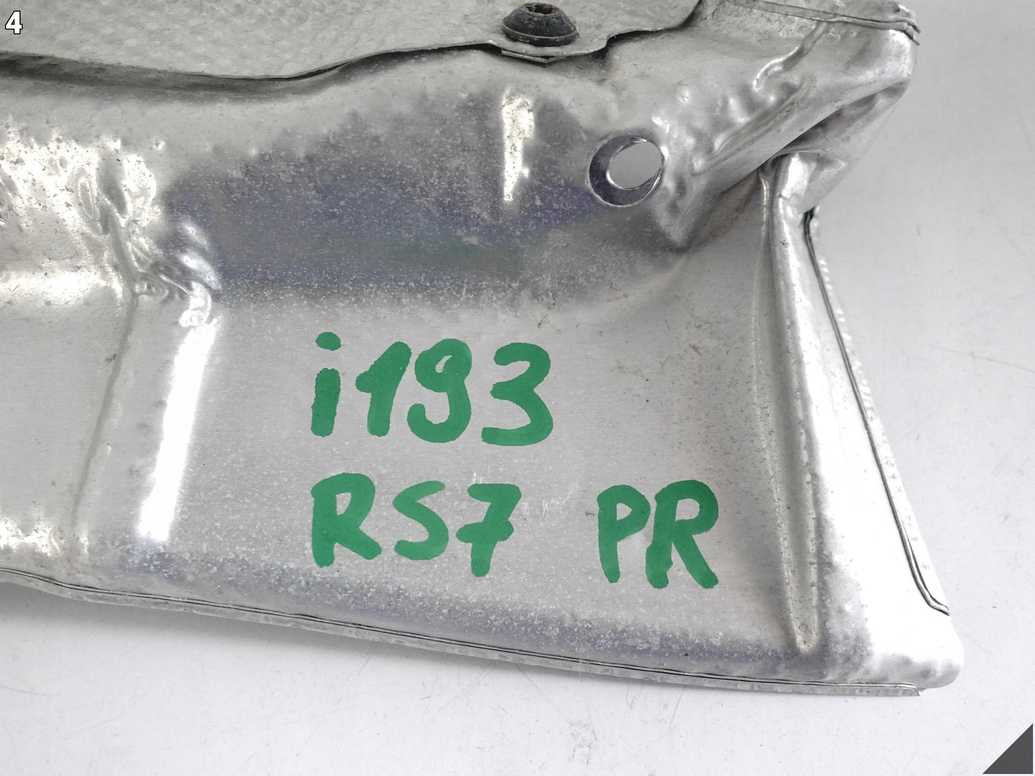 AUDI RS7 S7 A7 4G8 A6 S6 4G0 C7 10-18 OSŁONA TERMICZNA SKRZYNI BIEGÓW PRAWA AUDI RS7 S7 A7 4G8 A6 S6 4G0 C7 10-18 OSŁONA TERMICZNA SKRZYNI BIEGÓW PRAWA - obrazek 5