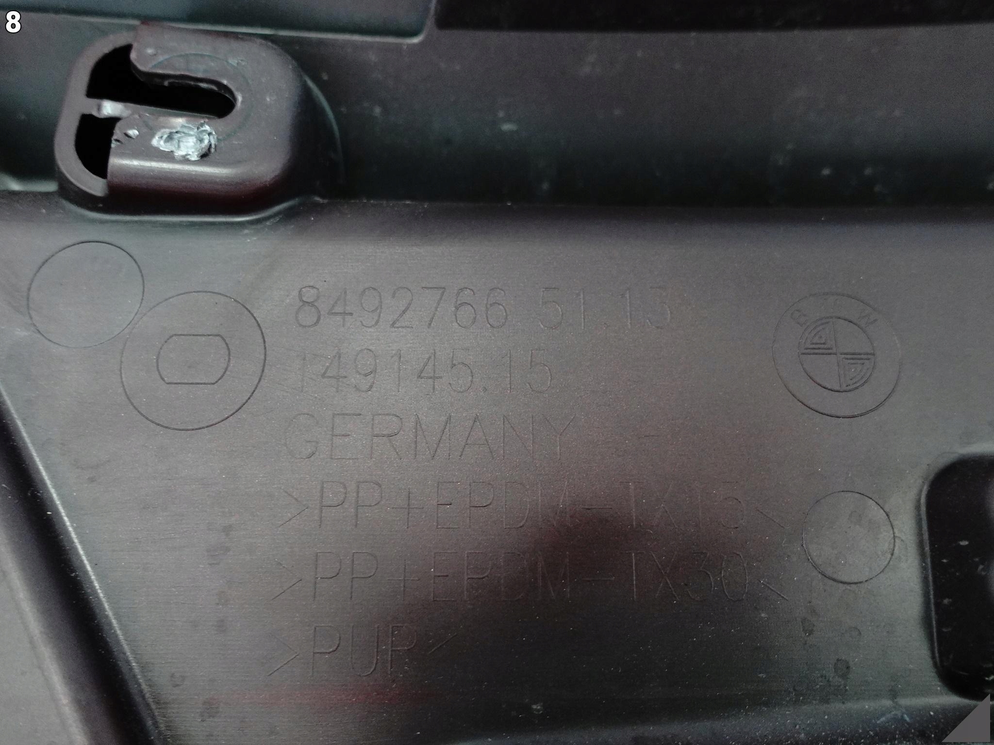 BMW IX I20 M60 21- KLAPA POKRYWA BAGAŻNIKA BURTA TYŁ XDRIVE 50 BMW IX I20 M60 21- KLAPA POKRYWA BAGAŻNIKA BURTA TYŁ XDRIVE 50 - obrazek 9