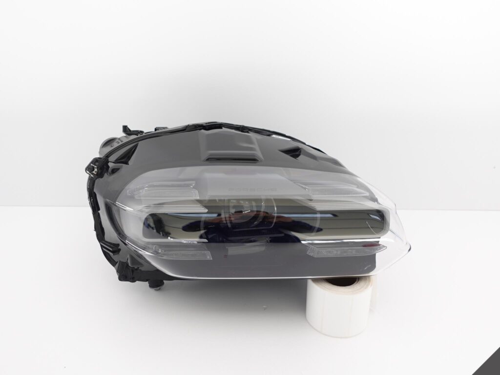 PORSCHE TAYCAN 9J1 LAMPA FULL LED PDLS+ PRAWA EU