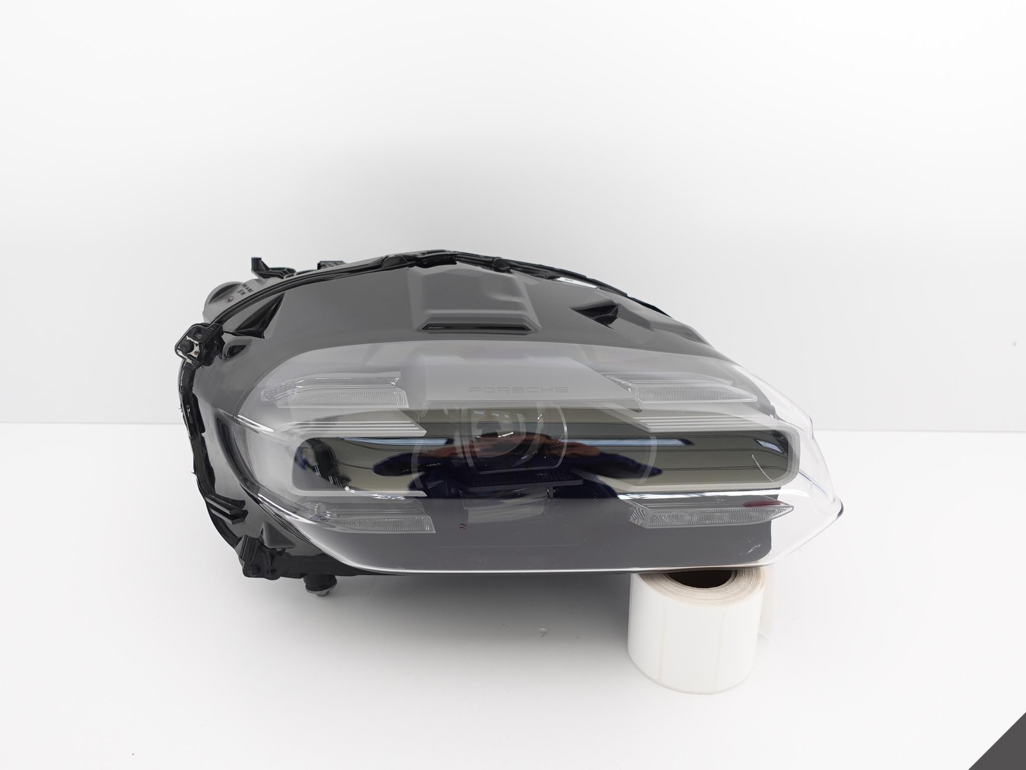 PORSCHE TAYCAN 9J1 LAMPA FULL LED PDLS+ PRAWA EU PORSCHE TAYCAN 9J1 LAMPA FULL LED PDLS+ PRAWA EU