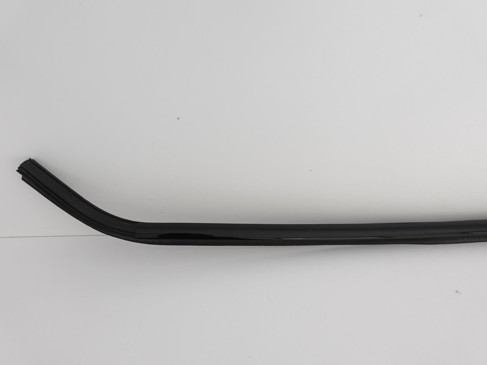 AUDI Q4 E-TRON 89A 21- LISTWA USZCZELKA SZYBY LEWA AUDI Q4 E-TRON 89A 21- LISTWA USZCZELKA SZYBY LEWA - obrazek 2