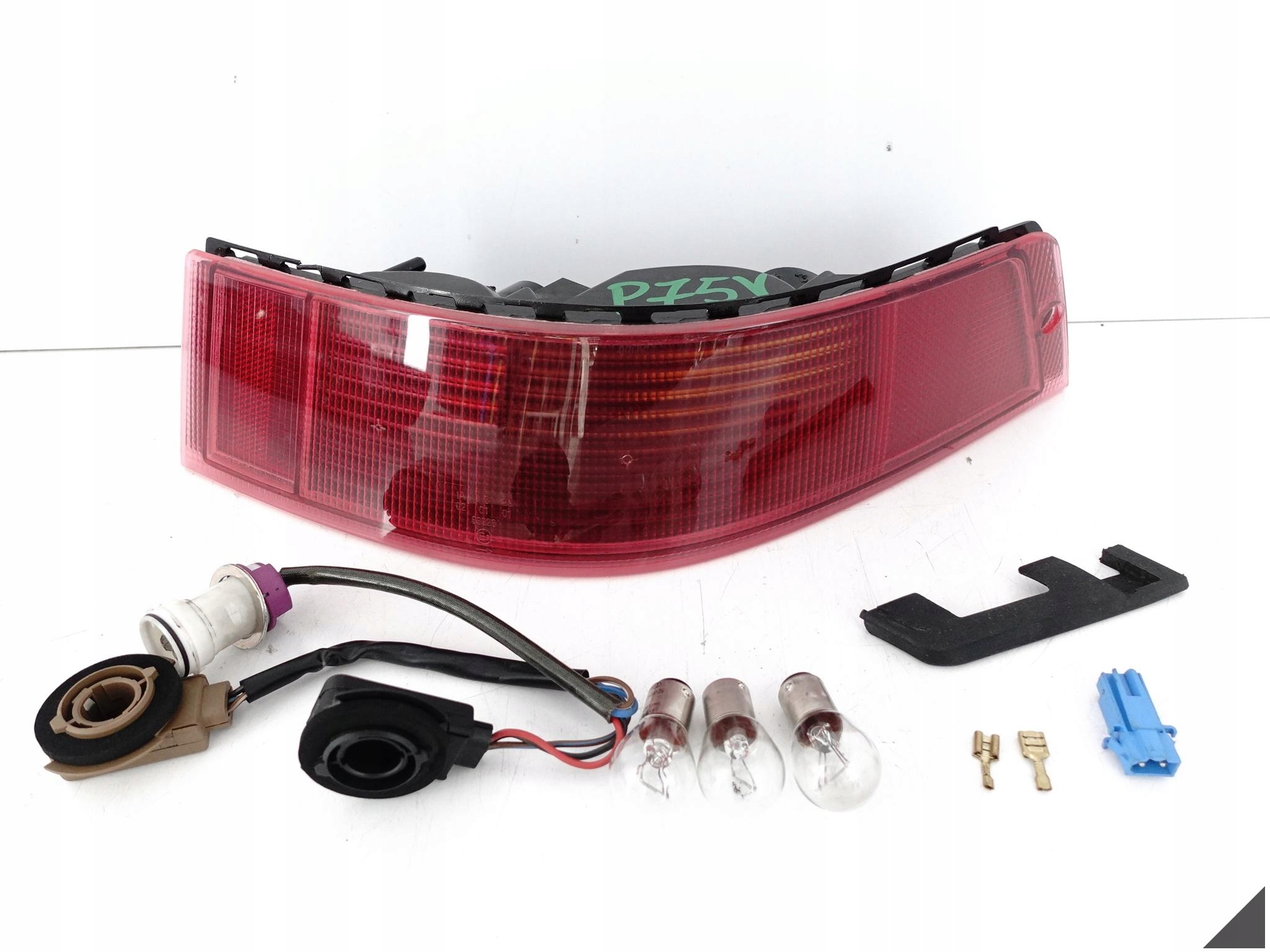 PORSCHE 911 964 89-94 LAMPA PRAWA TYŁ ORYGINALNA PORSCHE 911 964 89-94 LAMPA PRAWA TYŁ ORYGINALNA