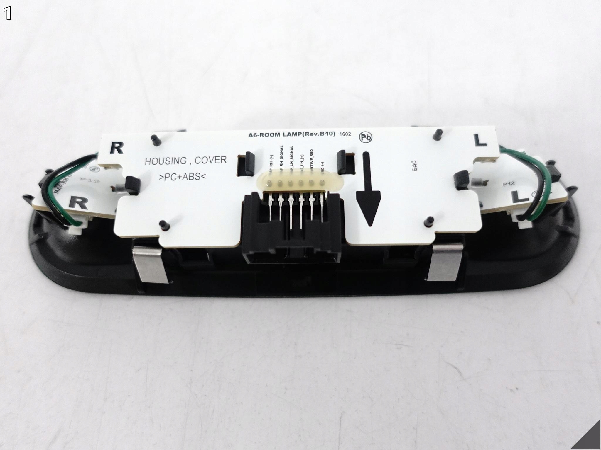 AUDI RS7 A7 4G8 RS6 A6 4G0 C7 10-18 LIFT OŚWIETLENIE WEWNĘTRZNE LED TYŁ 6PS AUDI RS7 A7 4G8 RS6 A6 4G0 C7 10-18 LIFT OŚWIETLENIE WEWNĘTRZNE LED TYŁ 6PS - obrazek 2