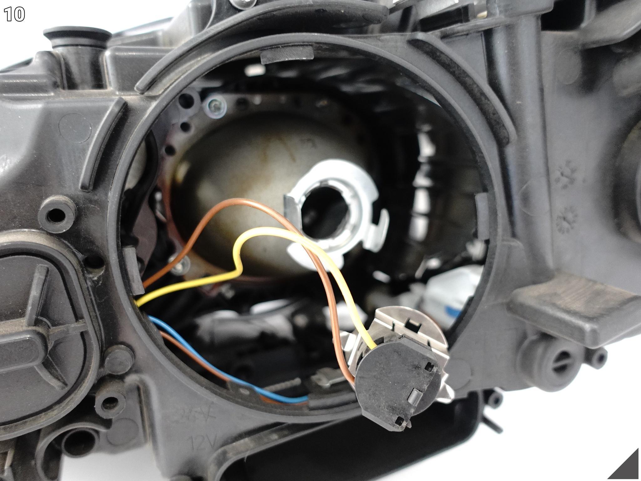 BMW 5 F10 F11 VFL 10-13 LAMPA ZWYKŁA HALOGEN LED + H7 PRAWA PRZÓD EUROPA BMW 5 F10 F11 VFL 10-13 LAMPA ZWYKŁA HALOGEN LED + H7 PRAWA PRZÓD EUROPA - obrazek 11