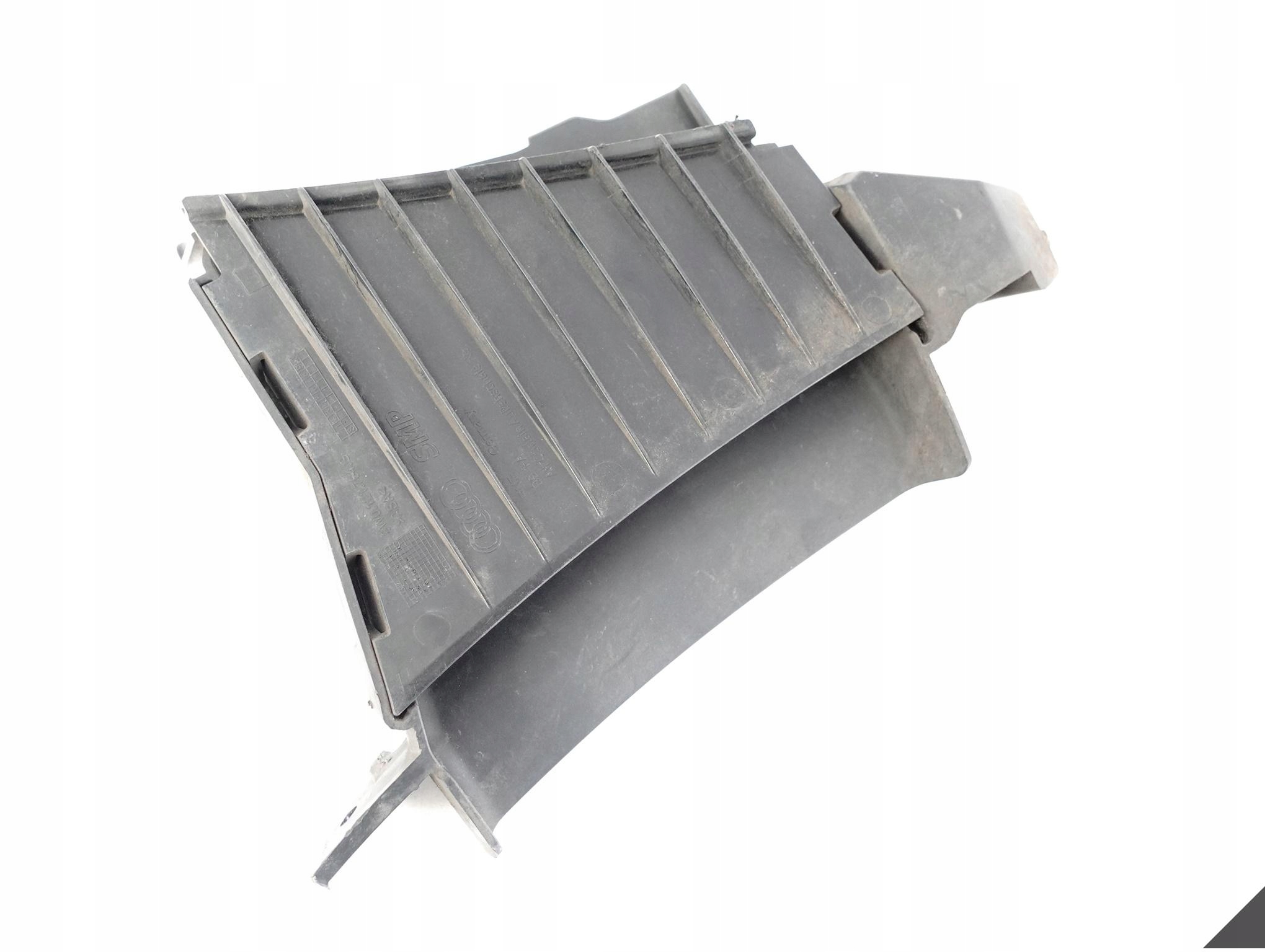 AUDI A4 B9 8W0 LIFT 19- ZWYKŁY BASIS WLOT KIEROWNICA POWIETRZA PRAWA PRZÓD AUDI A4 B9 8W0 LIFT 19- ZWYKŁY BASIS WLOT KIEROWNICA POWIETRZA PRAWA PRZÓD
