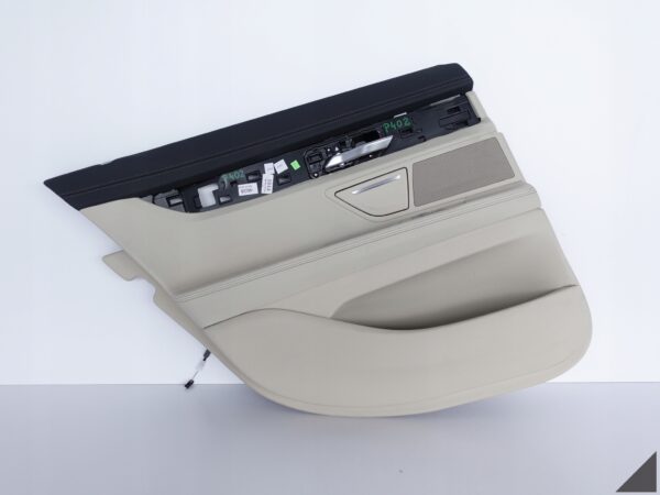 BMW 7 G11 TAPICERKA LEWA TYŁ CANBERRABEIGE BMW 7 G11 TAPICERKA LEWA TYŁ CANBERRABEIGE