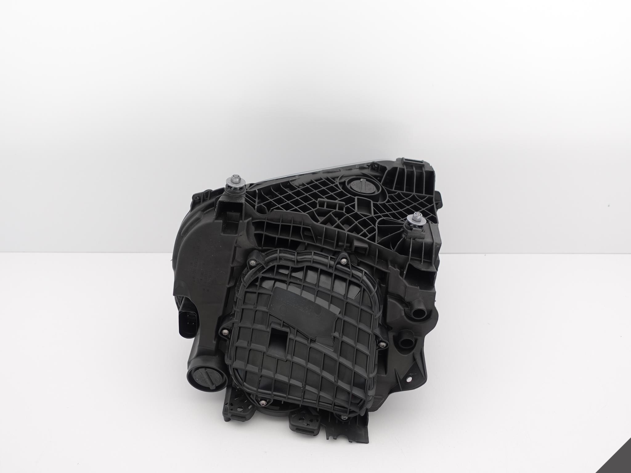 PORSCHE TAYCAN 9J1 LAMPA FULL LED PDLS+ PRAWA EU PORSCHE TAYCAN 9J1 LAMPA FULL LED PDLS+ PRAWA EU - obrazek 10